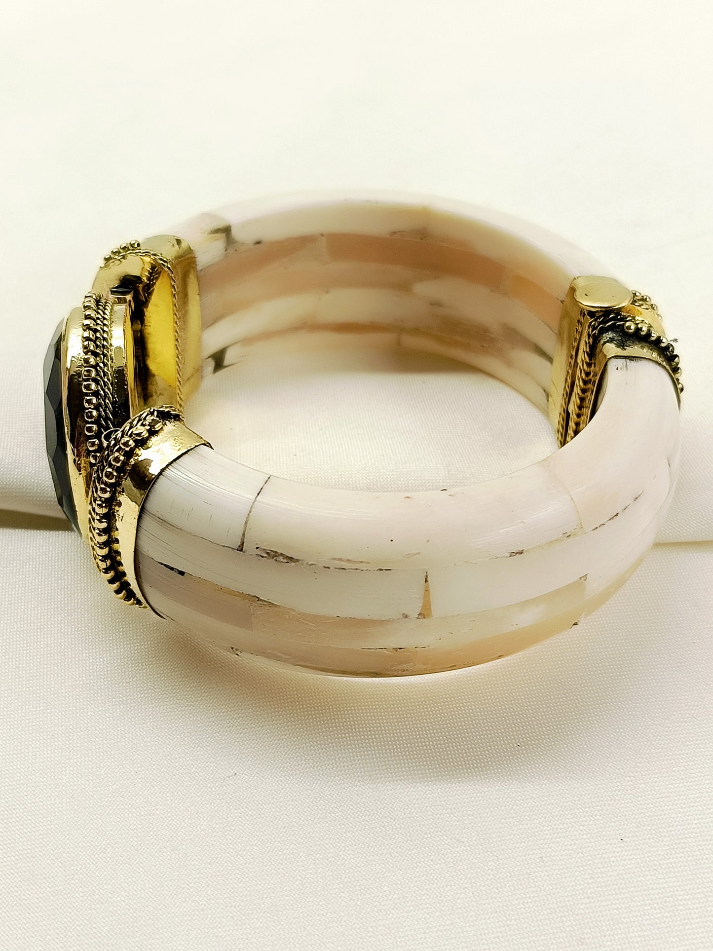 Idhik Men’s Royal Black Onyx Stone Tribal Bone Bracelet