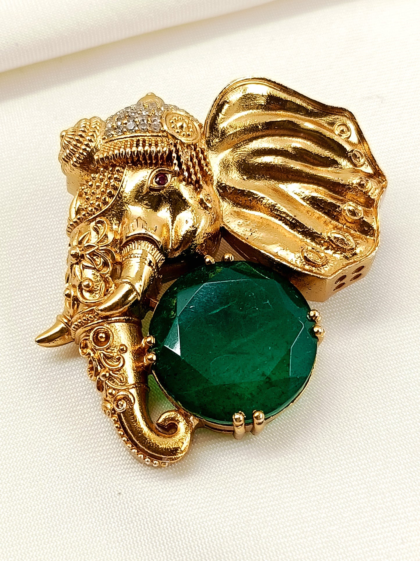 Mrinal Green Elephant Men's Brooch