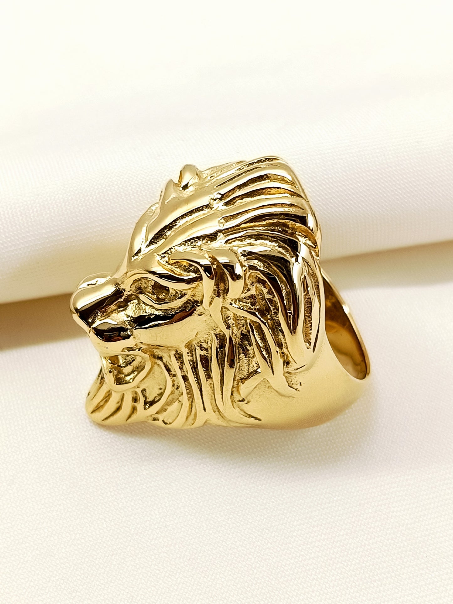 Pratvik King Lion Gold Men's Finger Ring