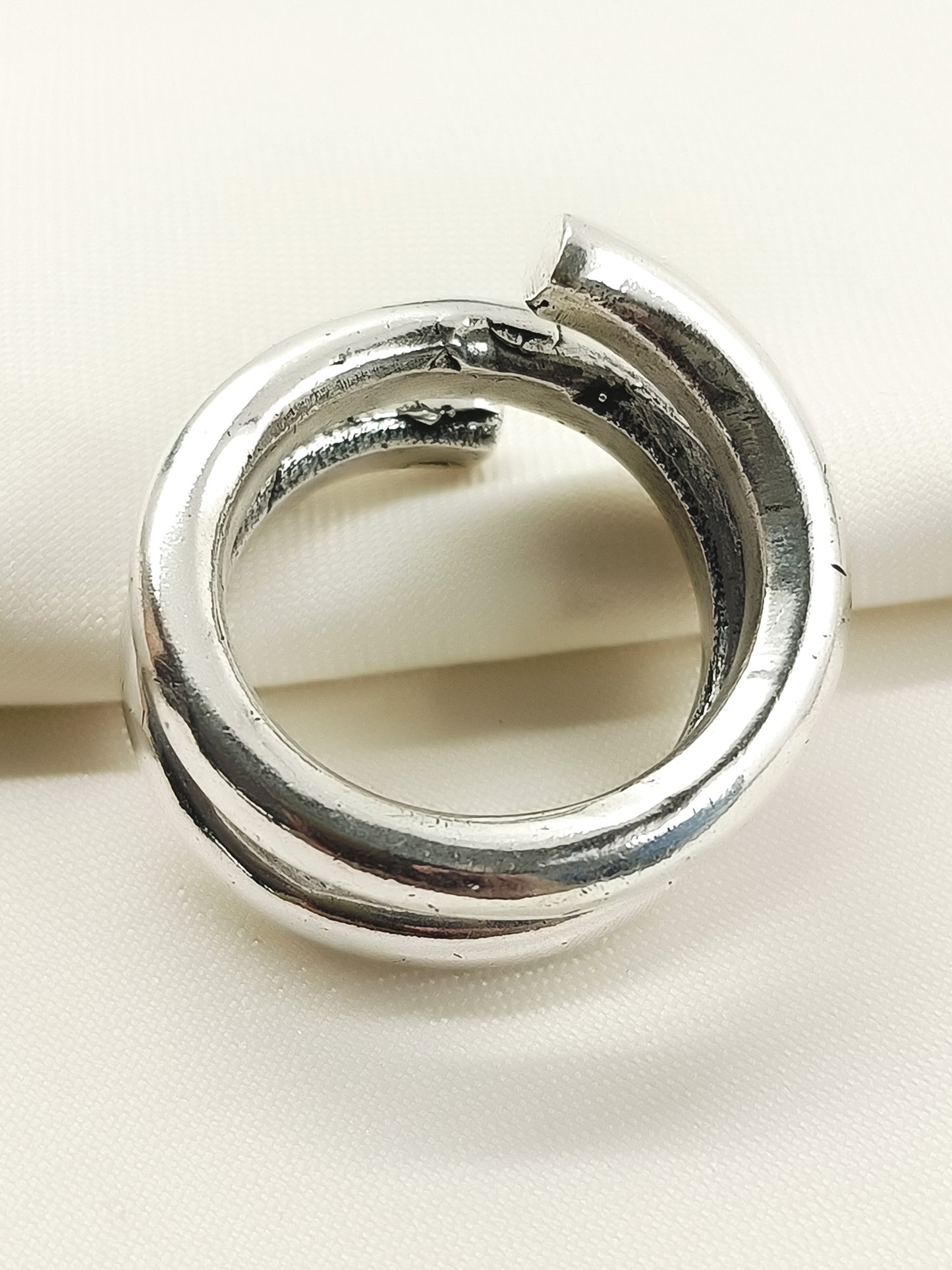 Onish Silver Men's Finger Ring