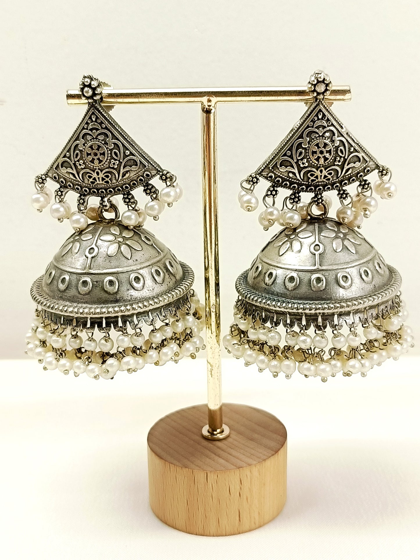Chetaki White Pearl Oxidized Jhumki