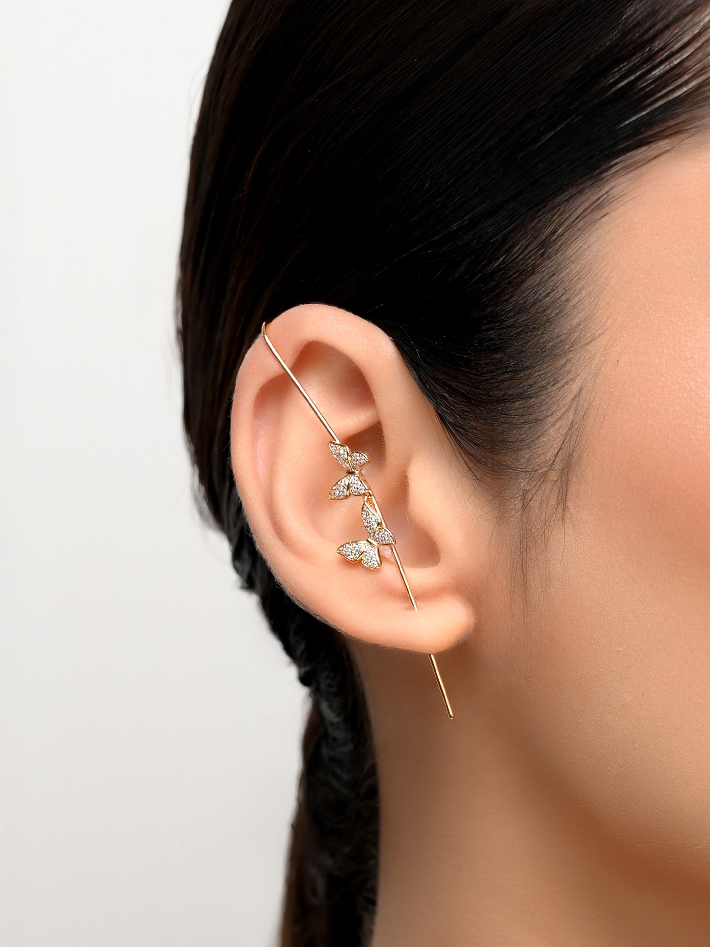 Griva White American Diamond Earcuff