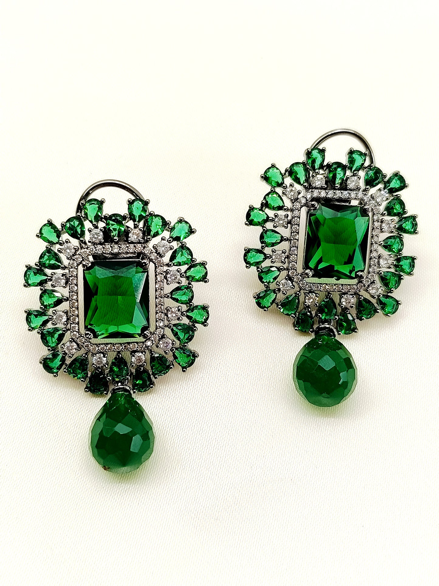 Sashwin Green Victorian Earrings