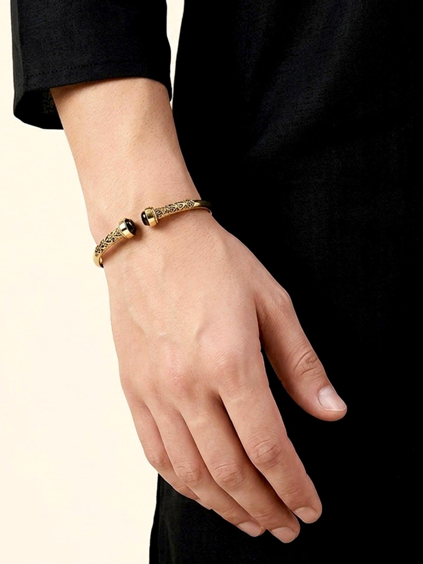 Gunbir Grey Men's Bracelet