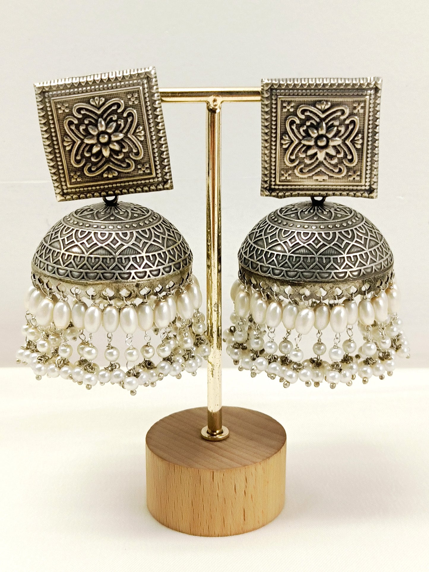Maliyah White Pearl Oxidized Jhumki