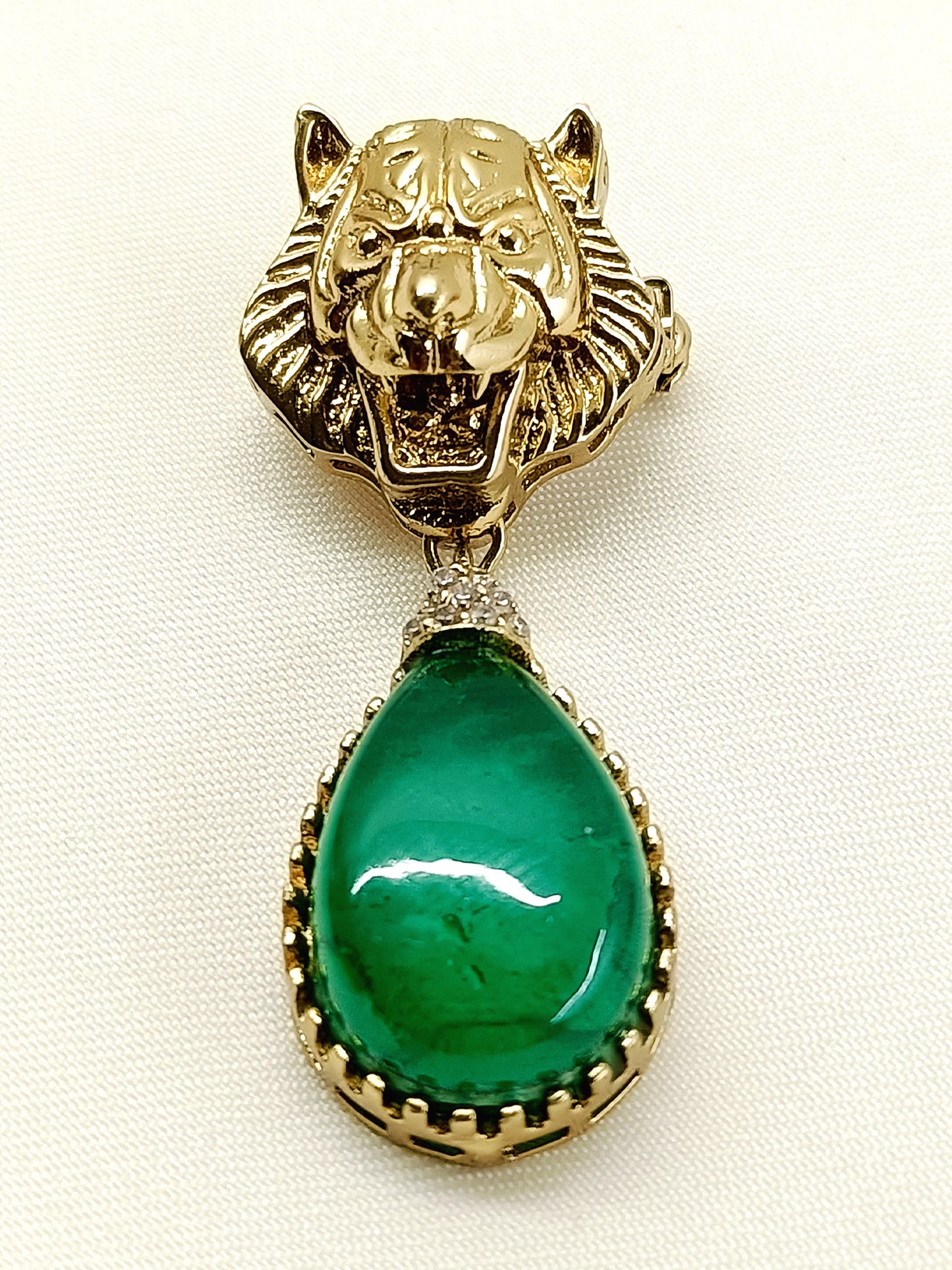 Tavish Green Lion Men's Brooch
