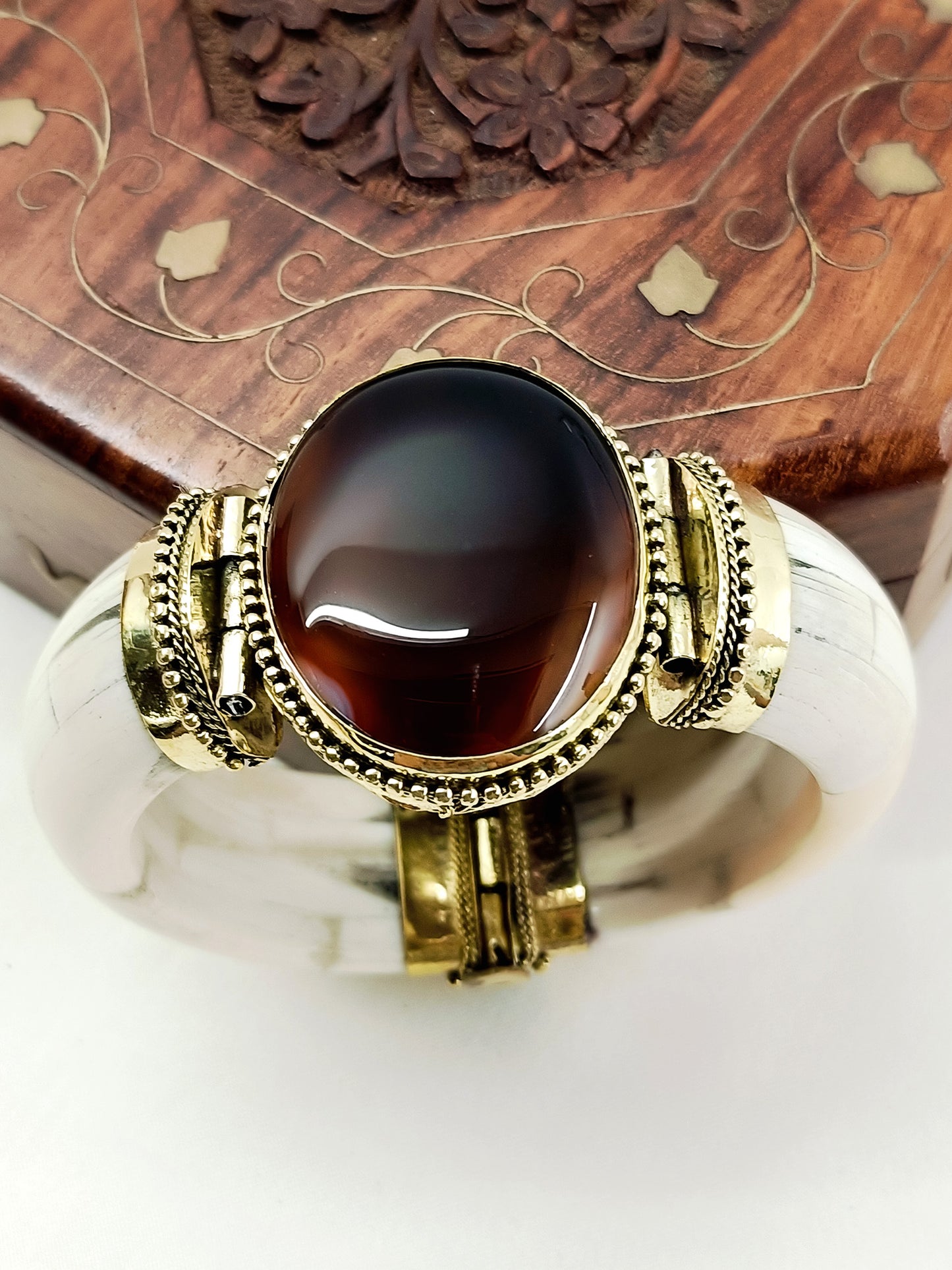Pravik Brown Bone Men's Bracelet