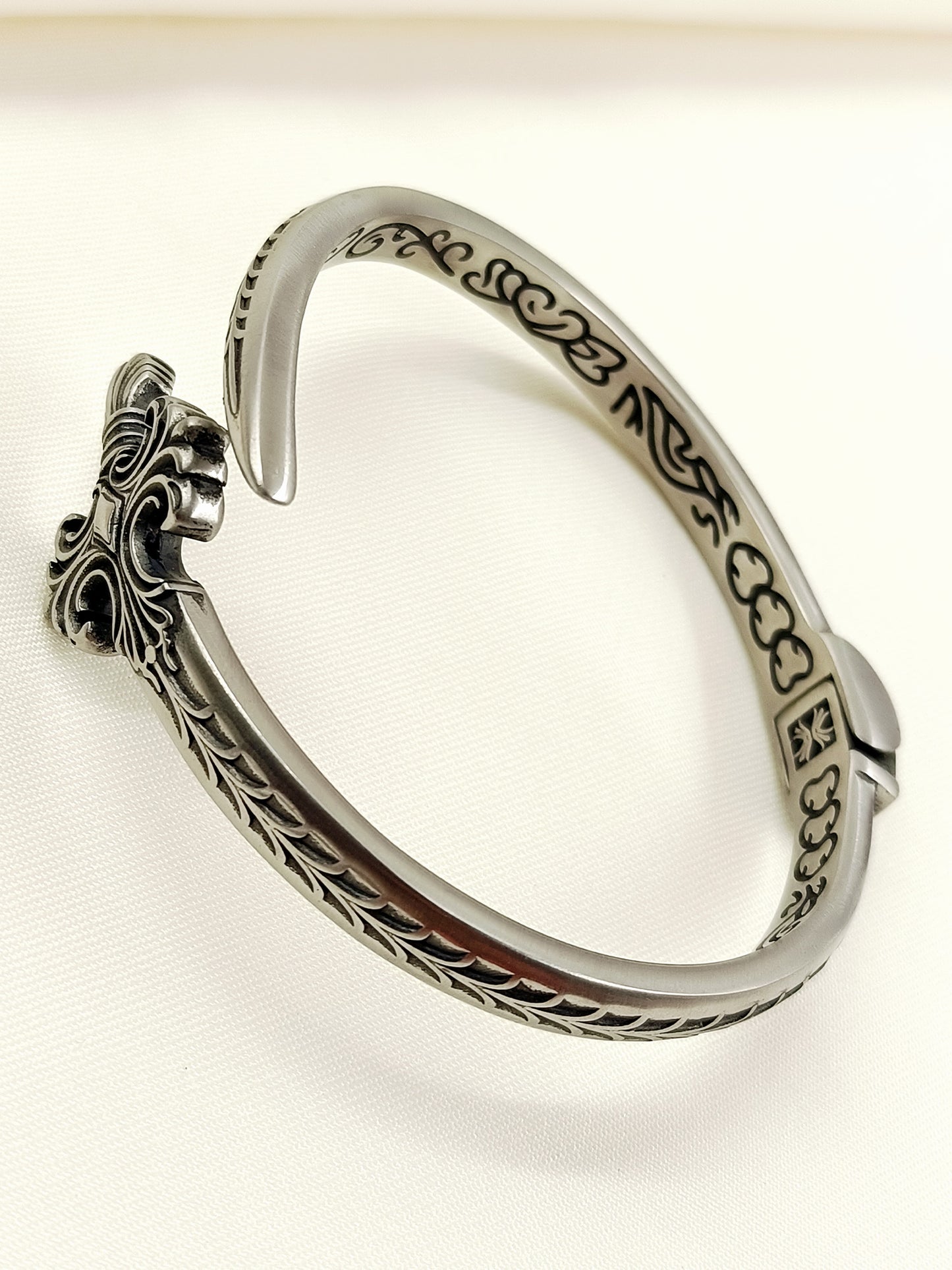 Arnit Warrior Sword Gun Metal Men's Bracelet