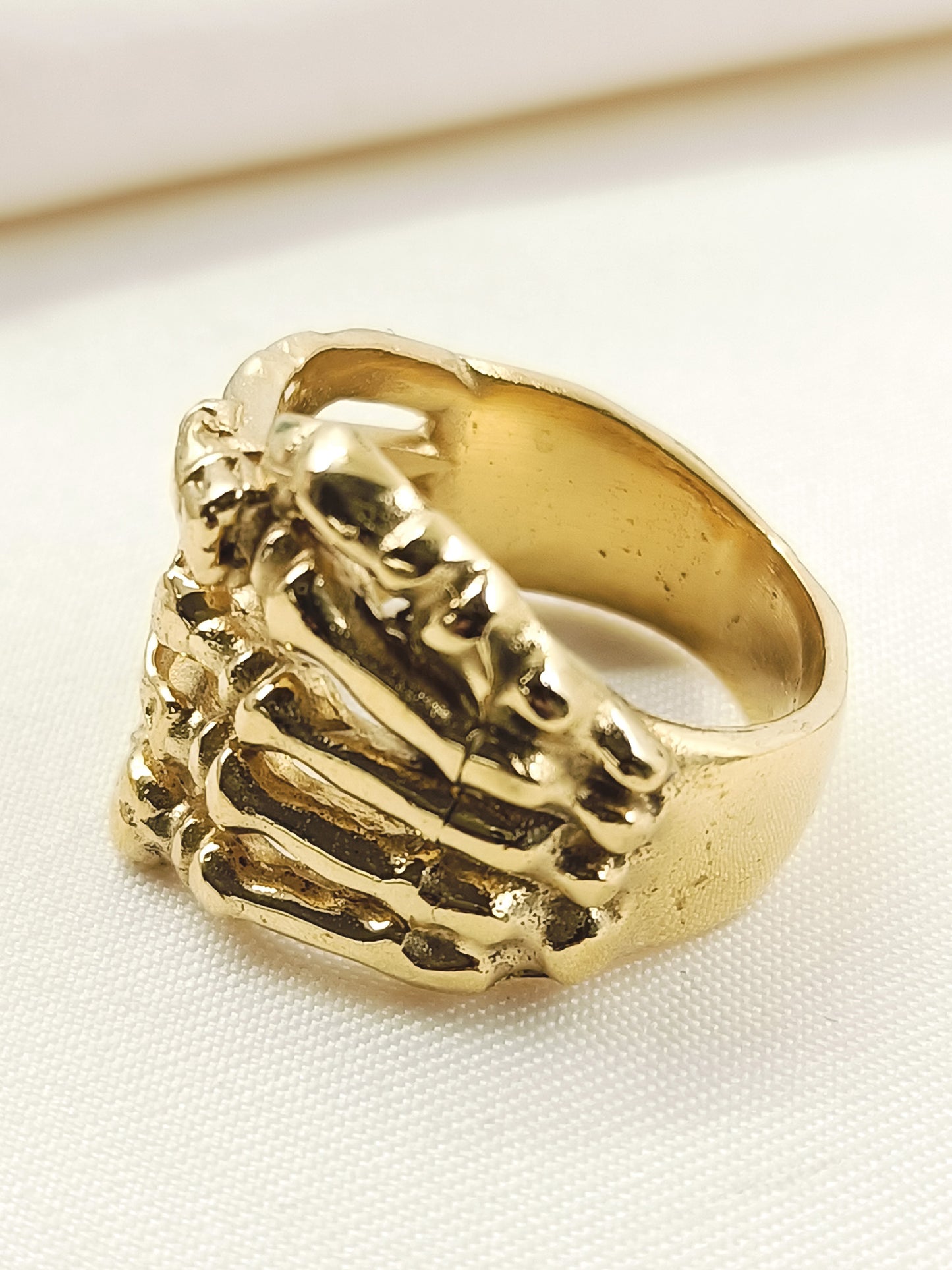 Zaid Golden Men's Finger Ring
