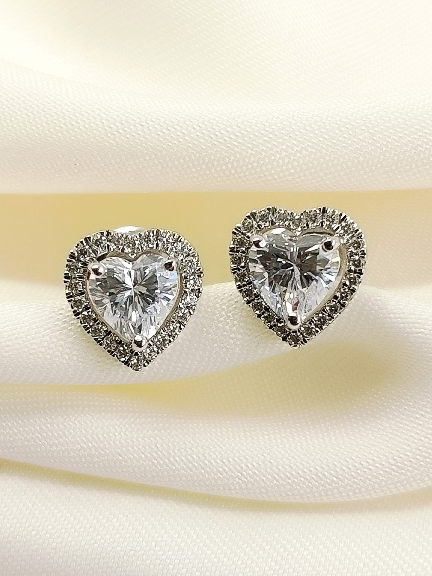 Laura 92.5 Silver Swarovski Stone Tops