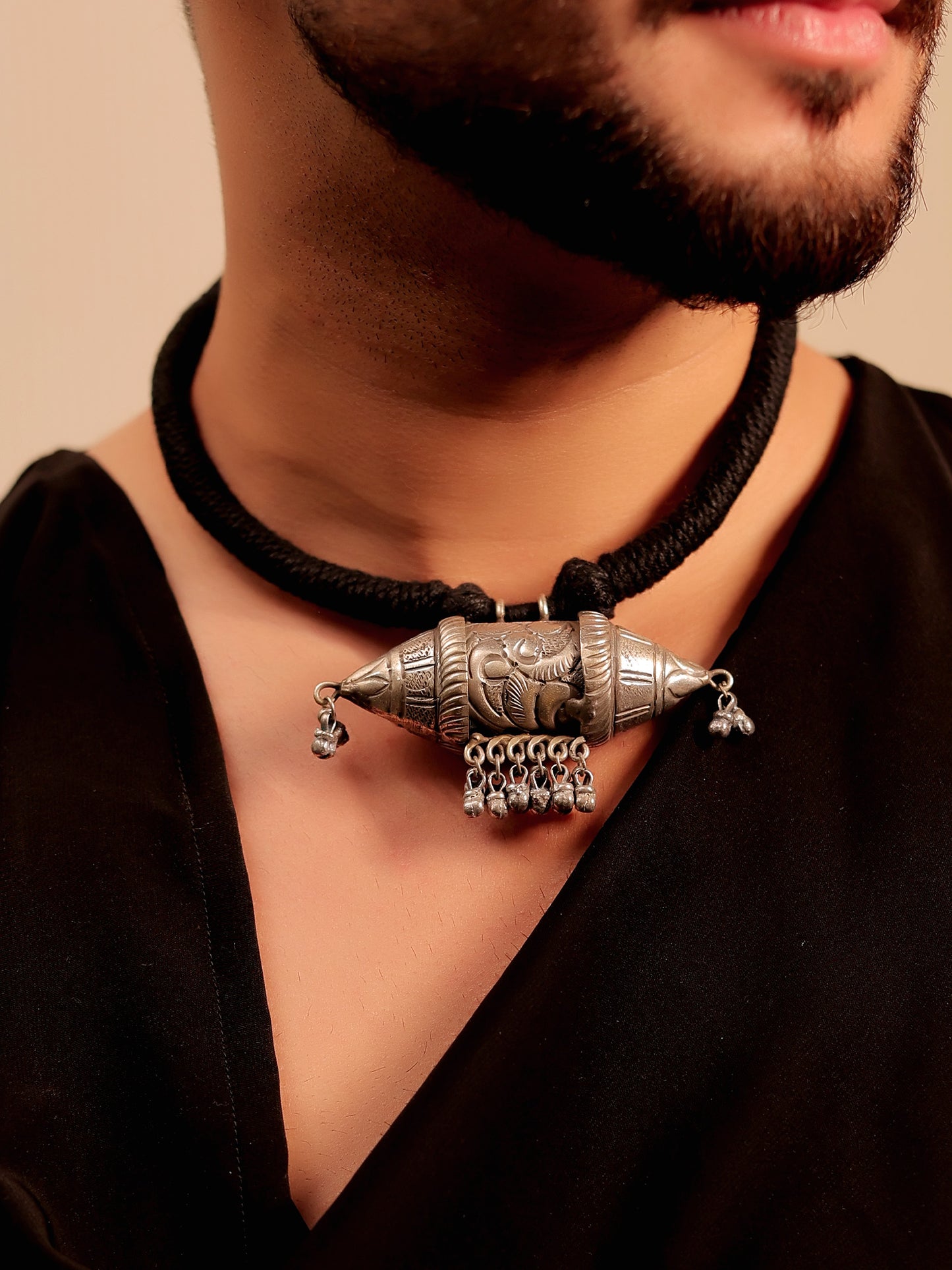 Arvind Black Men's Neckpiece