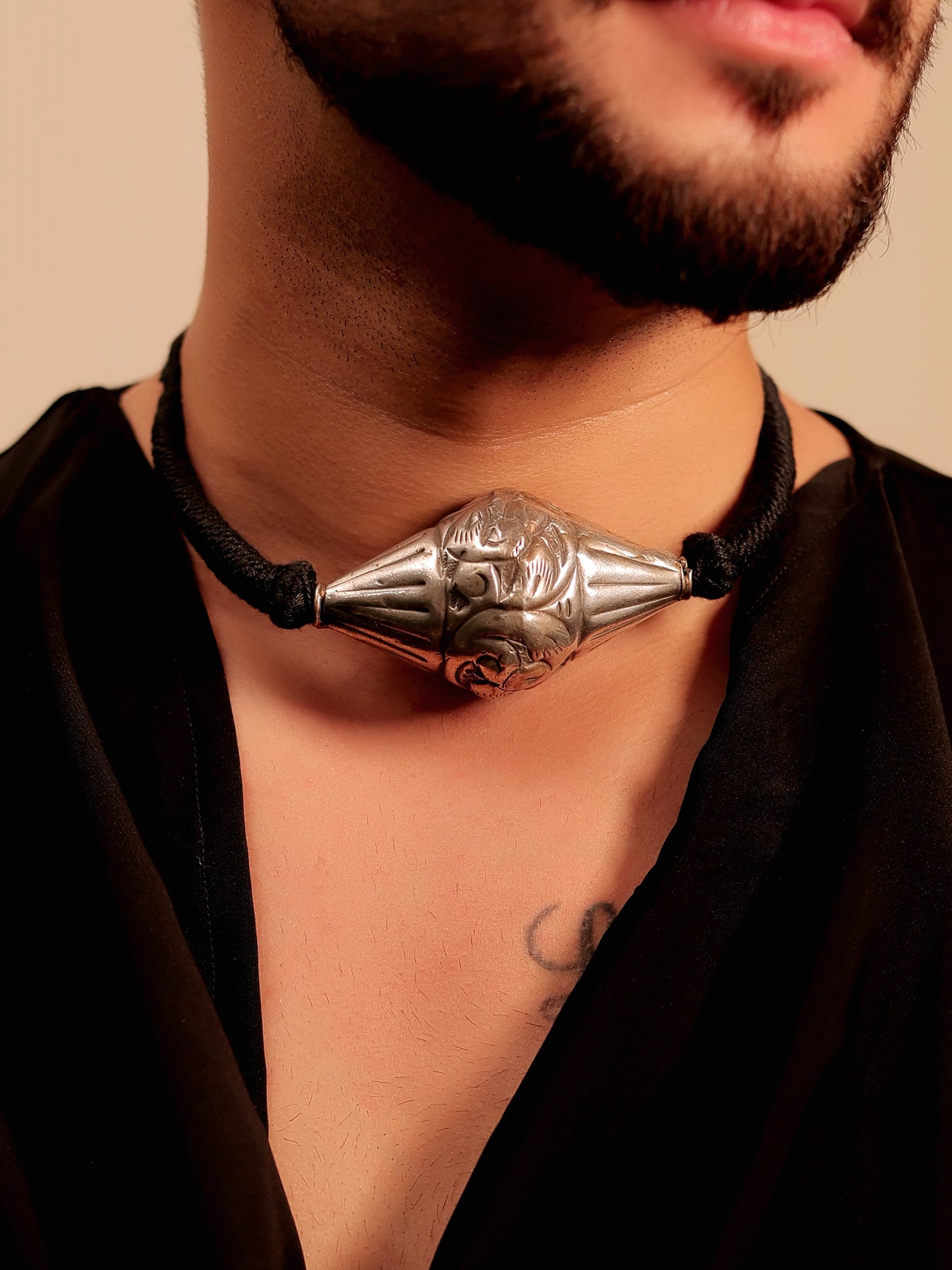 Mangala Black Men's Neckpiece