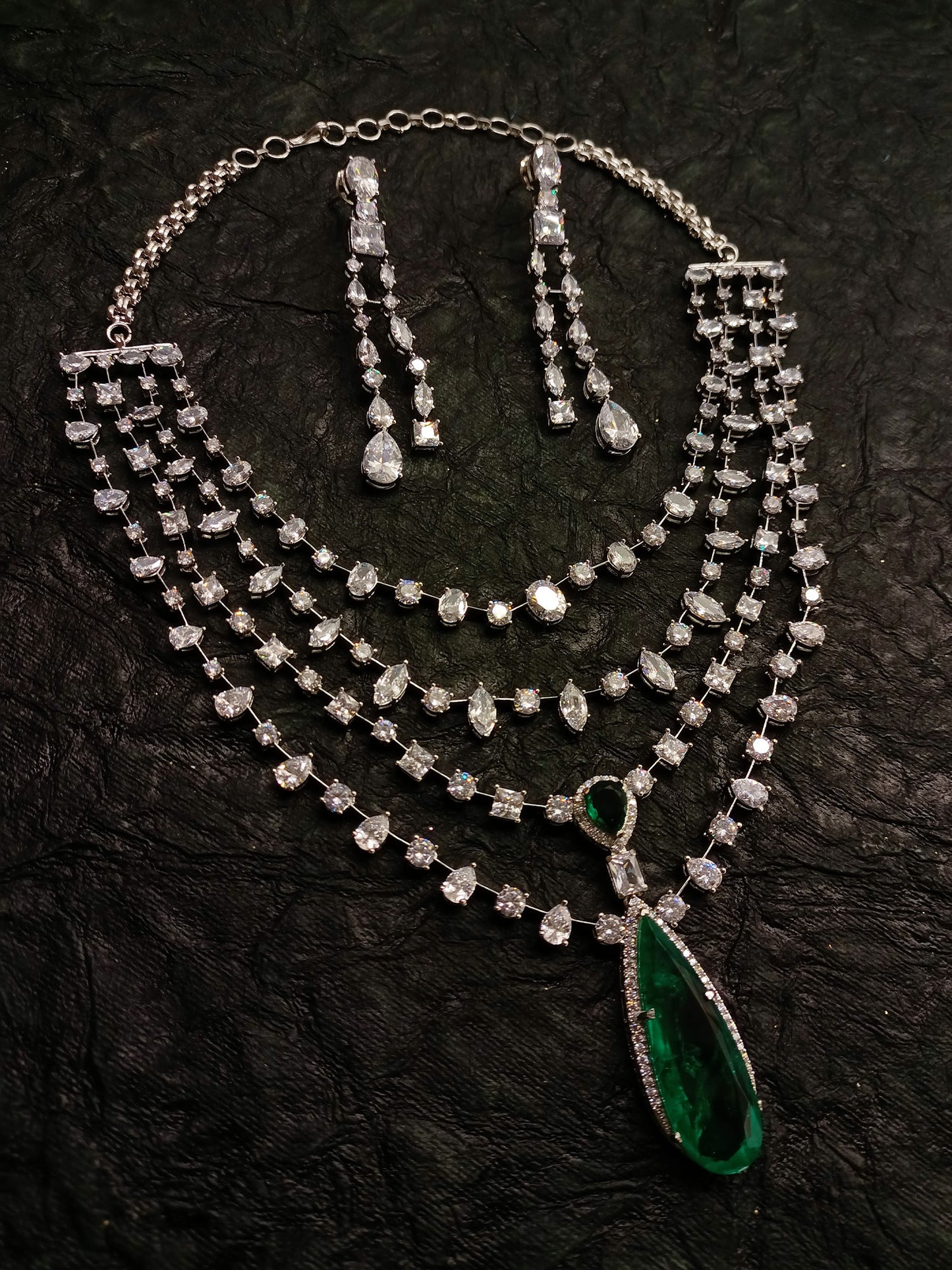 Ives Emerald American Diamond Set