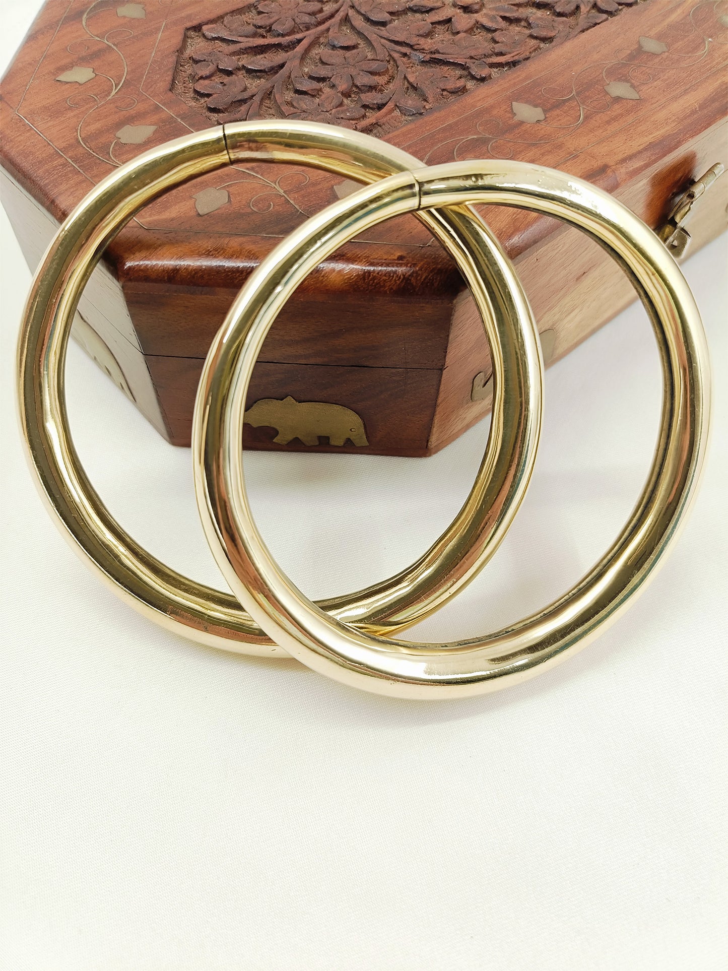 Divij Golden Men's Anklet [Price Is For Pair]