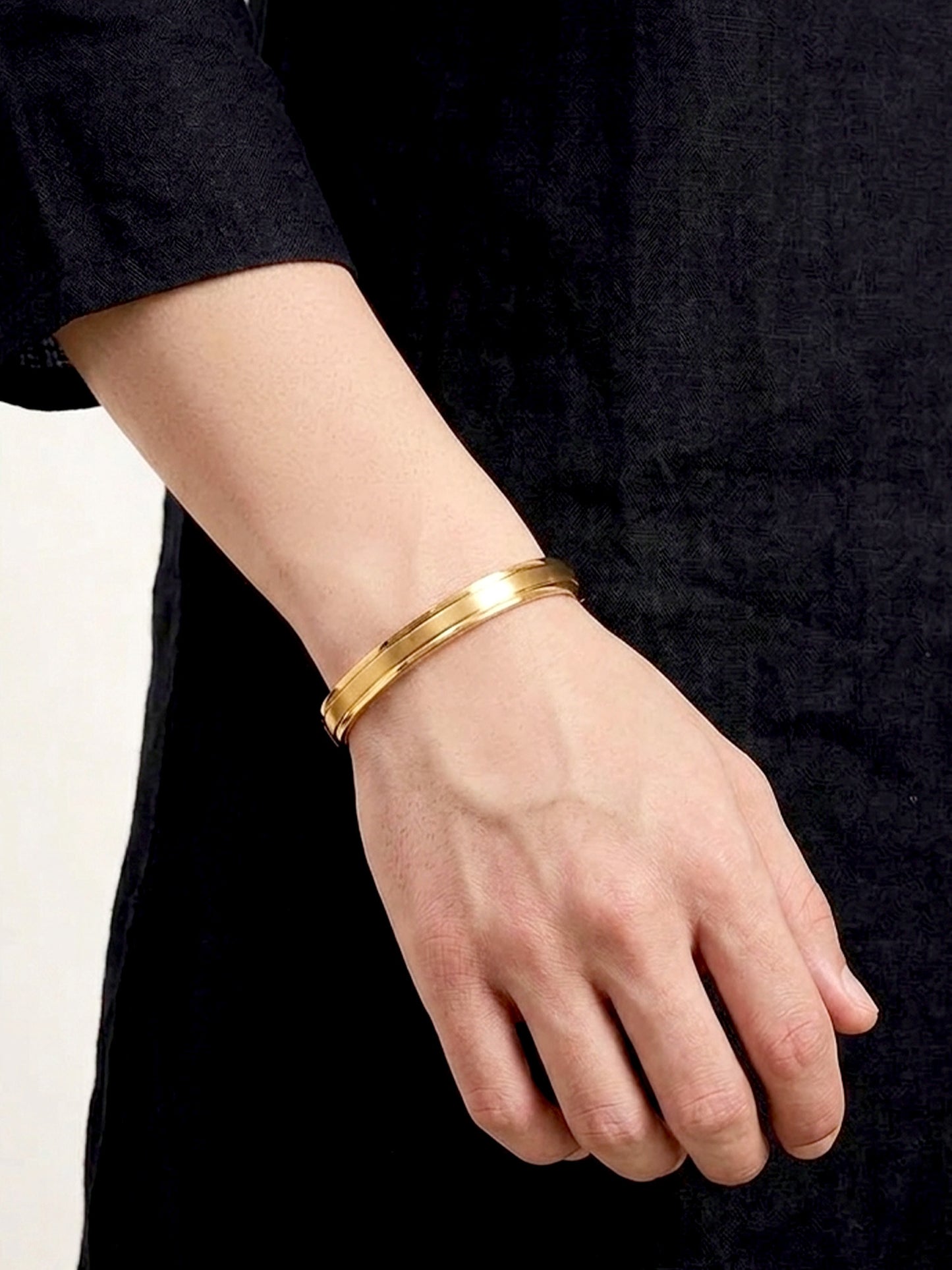 Amrit Golden Men's Bracelet