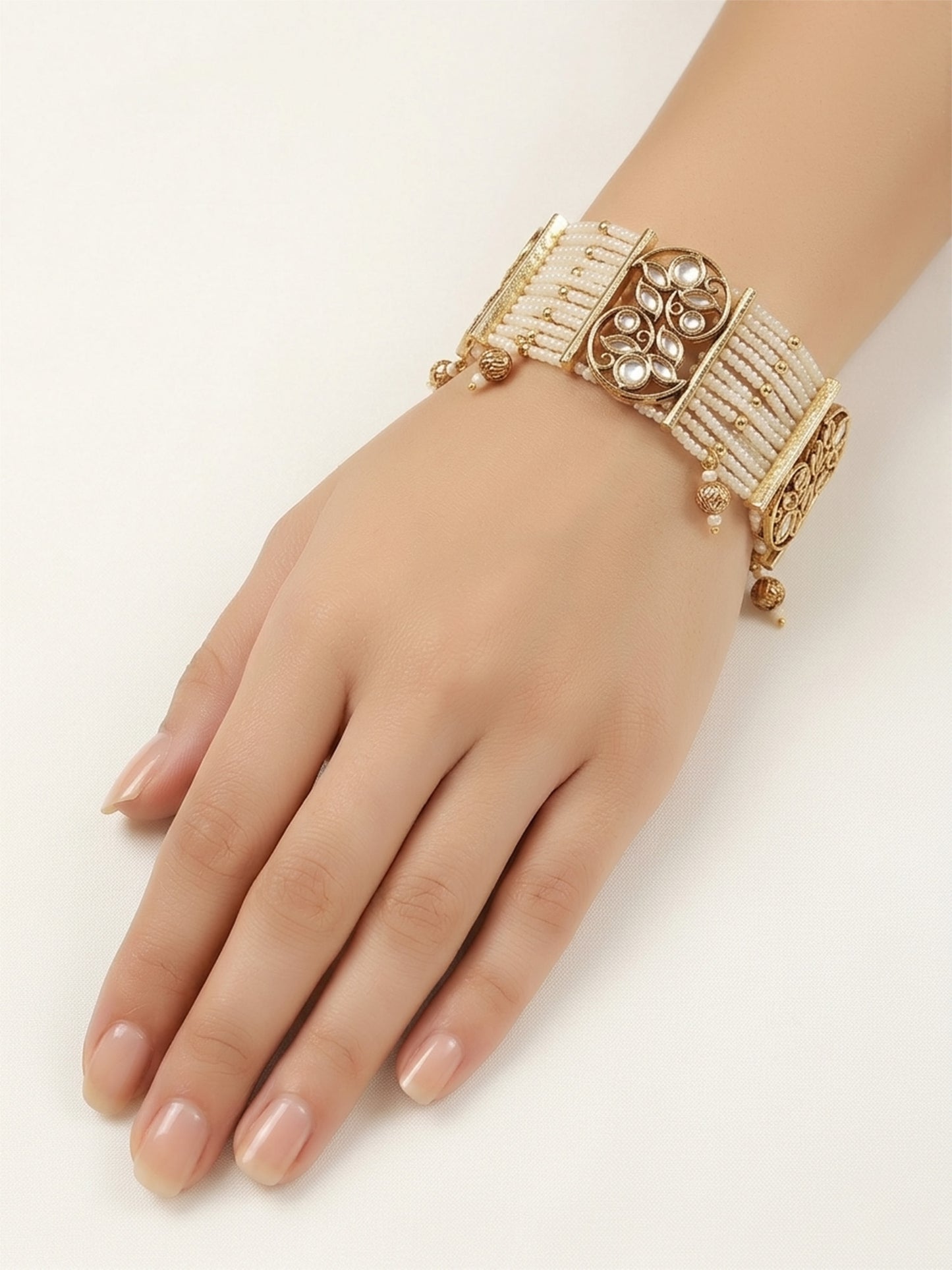 Adana White Pearl Kundan Bracelet