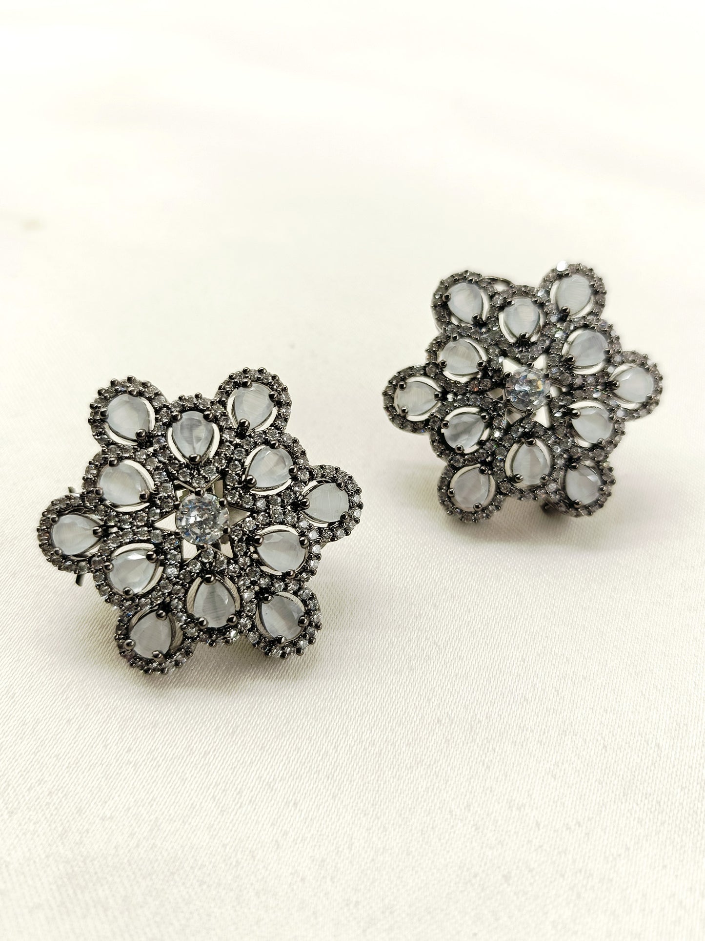 Ketaki Light Grey Diamond Rhodium Plated Victorian Tops