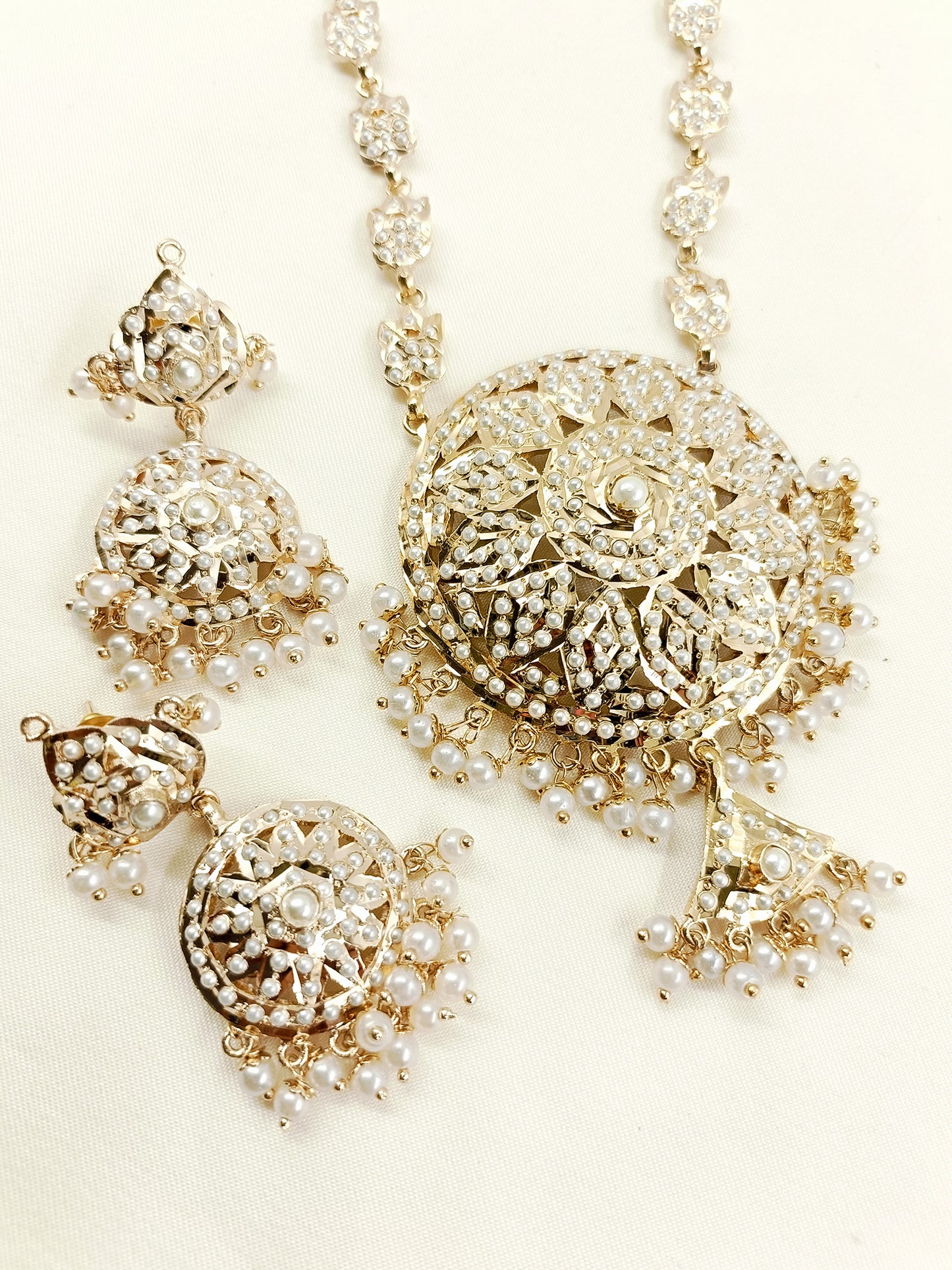 Demira White Pearl Jadau Necklace Set