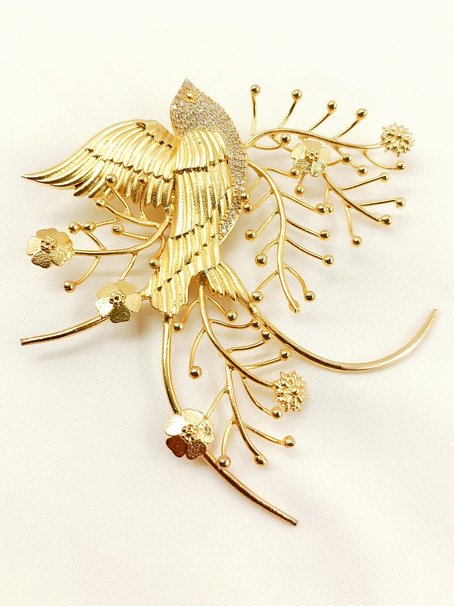 Ojas Men’s Gold-Tone Bird Brooch