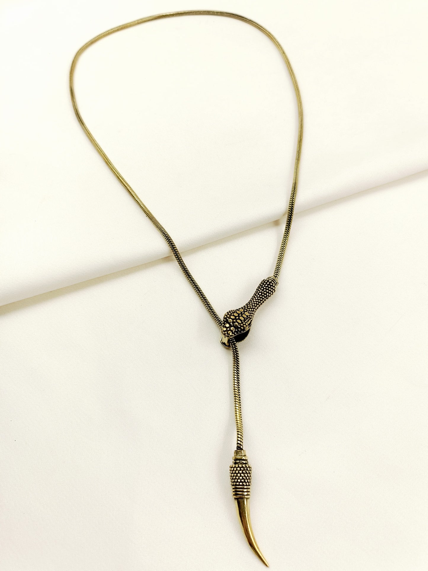 Vayun Golden Men's Neckpiece