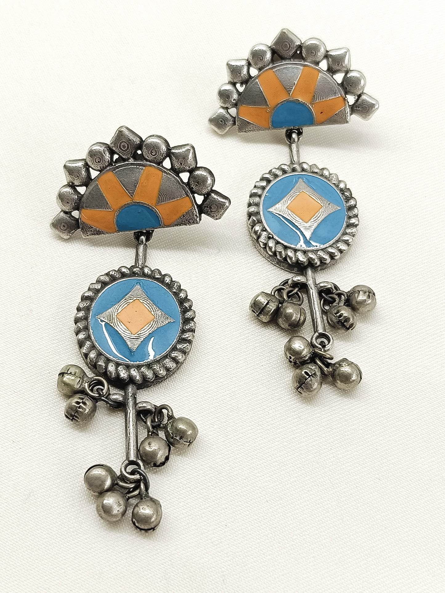 Vrndavanesvari Y&G Oxidized Earring