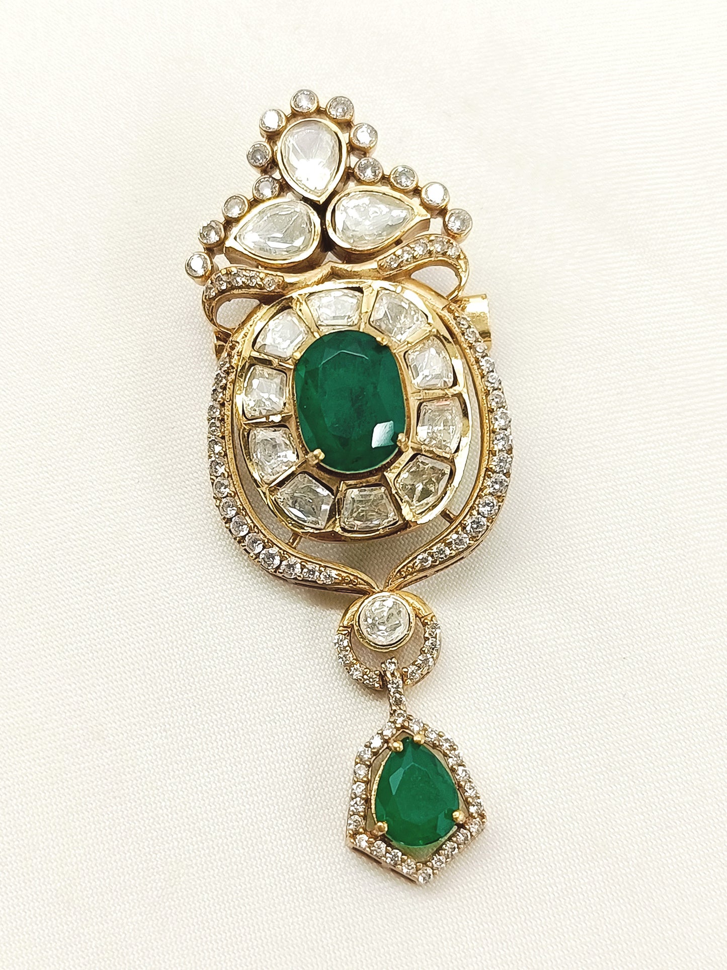 Zeeshan Green Men's Brooch