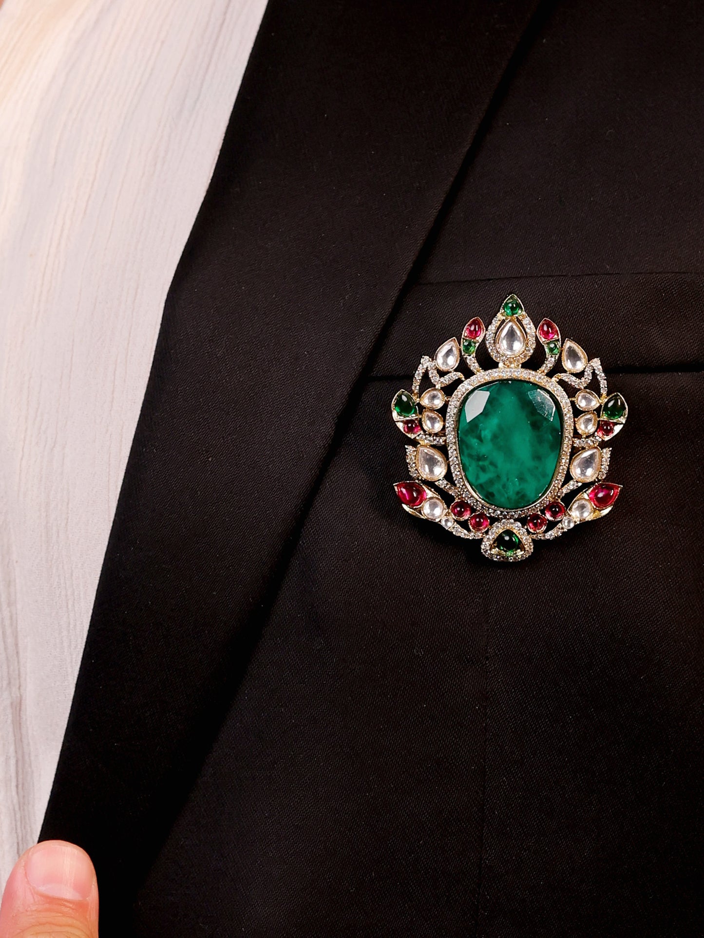 Naksh Green Men's Brooch