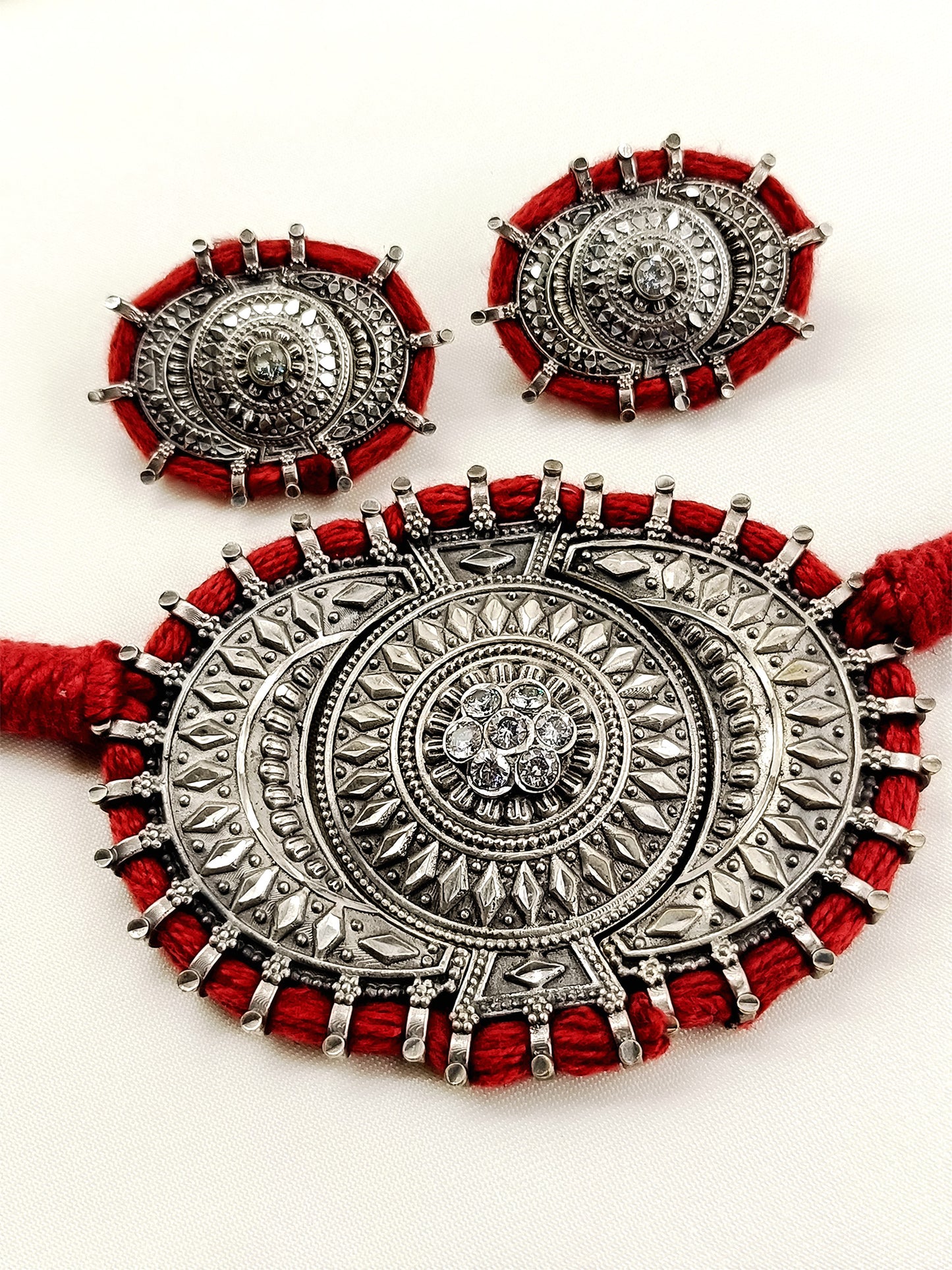 Malti White Oxidized Choker Set