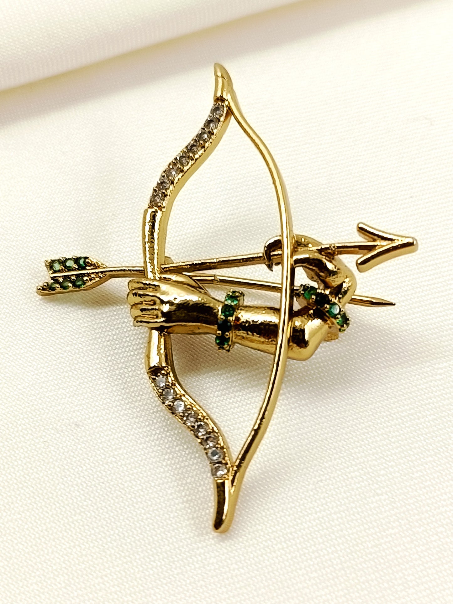 Pravardh Green Bow And Arrow Men's Brooch