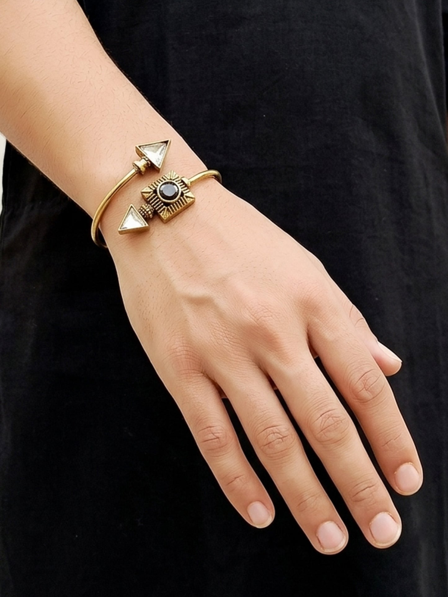 Pratik Men’s Geometric Black Stone Bracelet