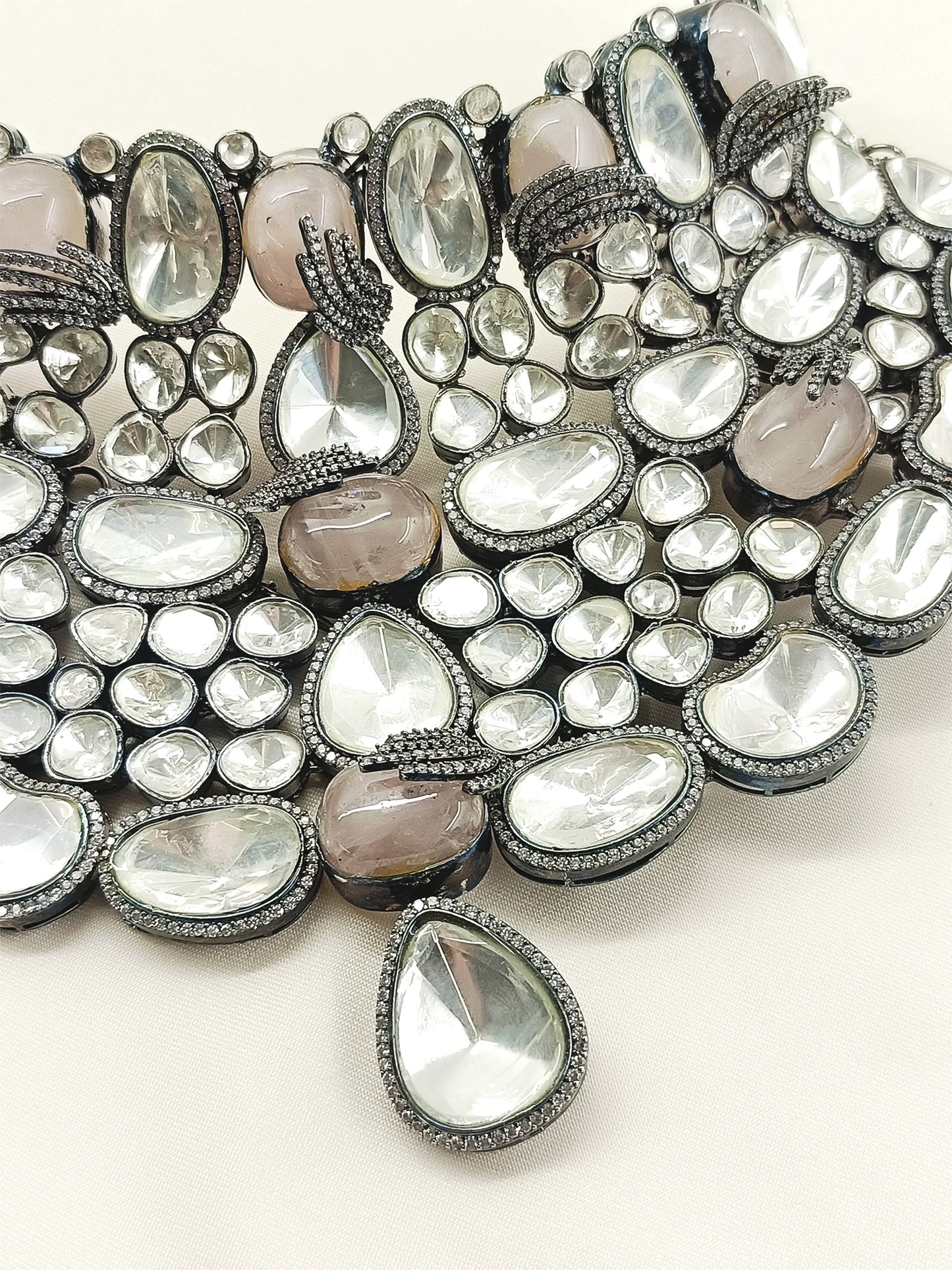 Sulakshna Grey Victorian Necklace Set