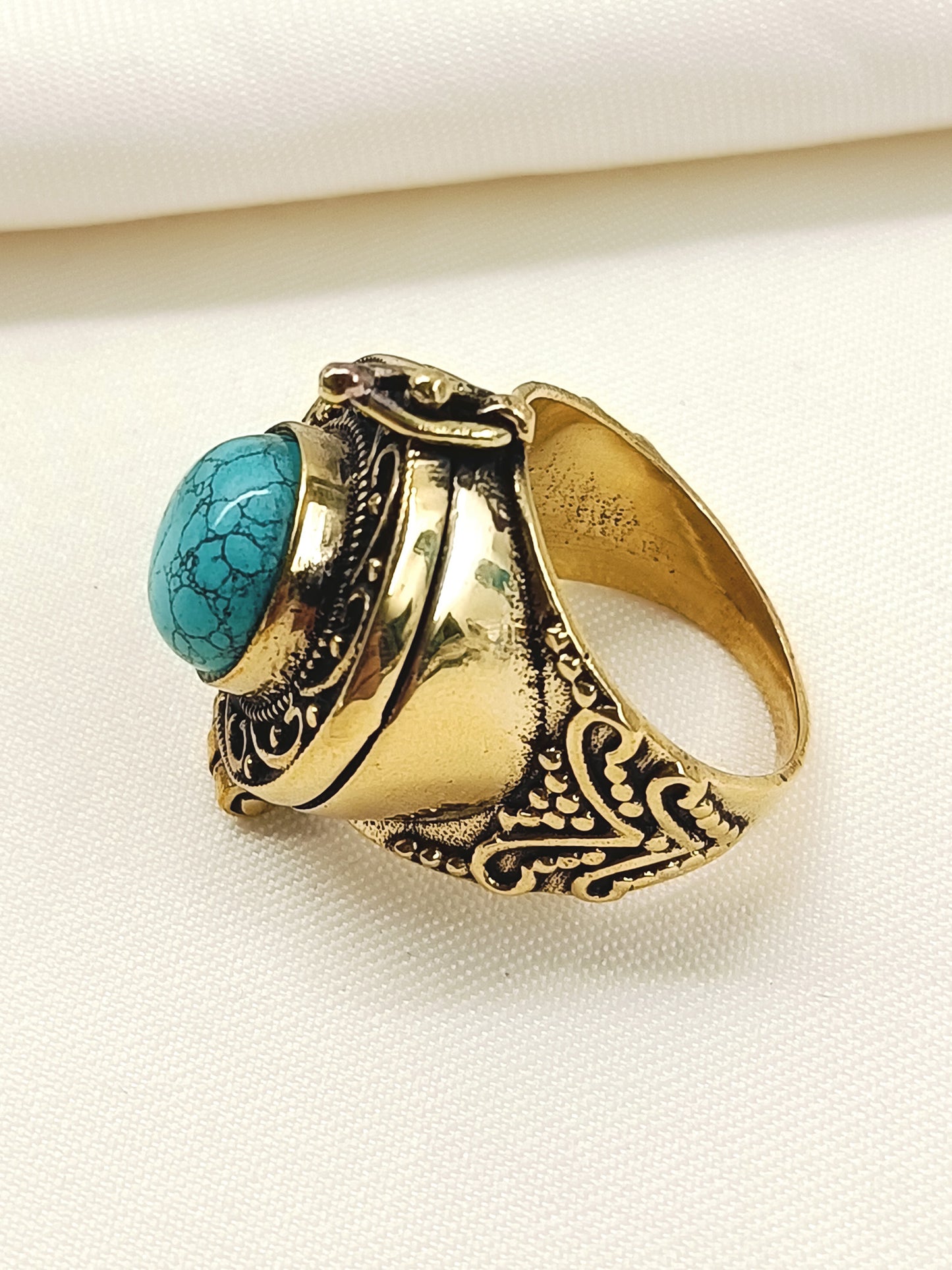 Heer Firozi Men's Finger Ring