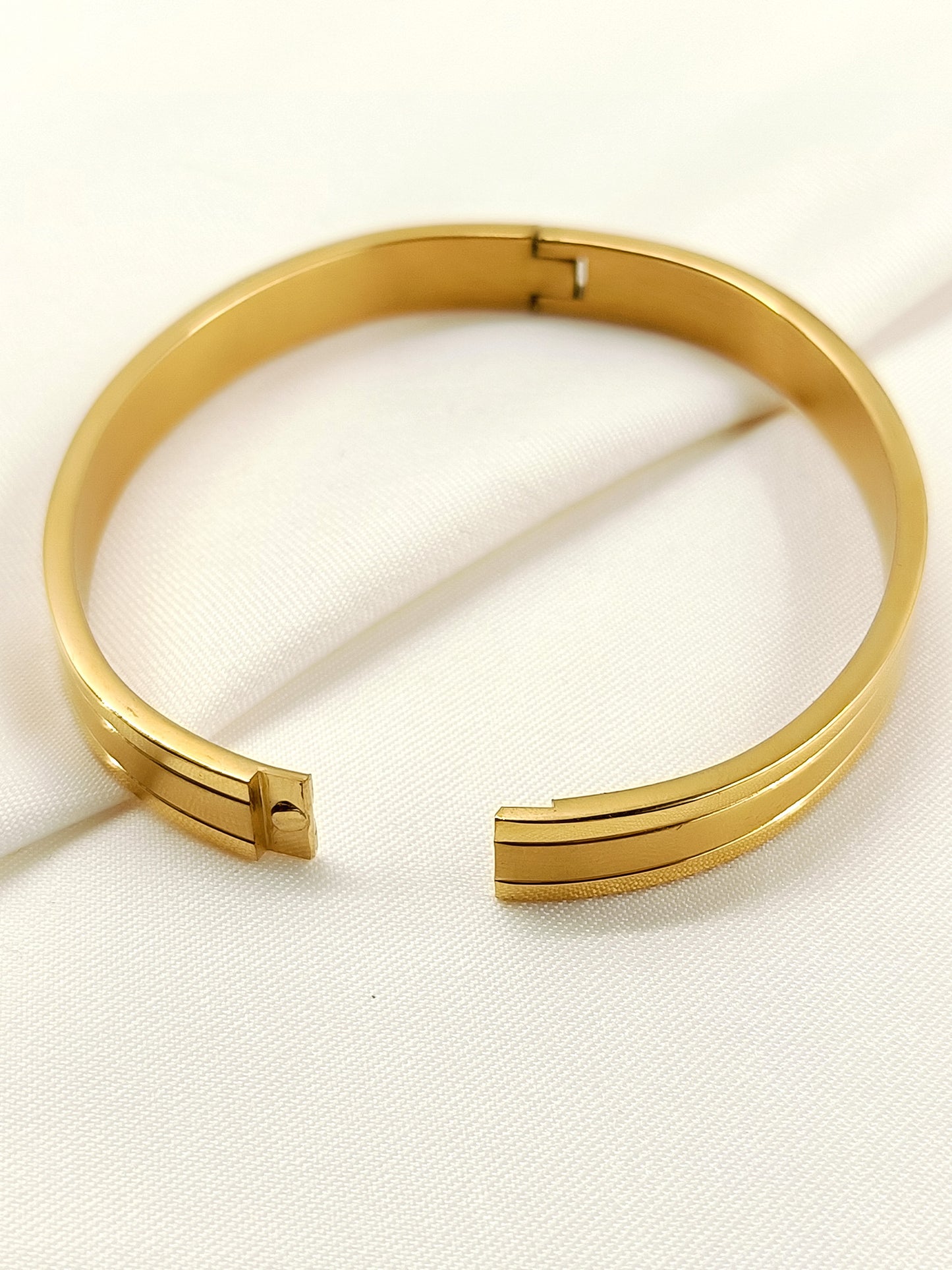 Amrit Golden Men's Bracelet