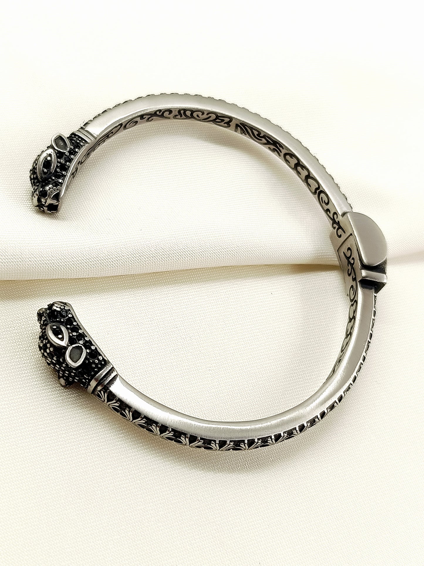 Shivek Panther Gun Metal Men's Bracelet