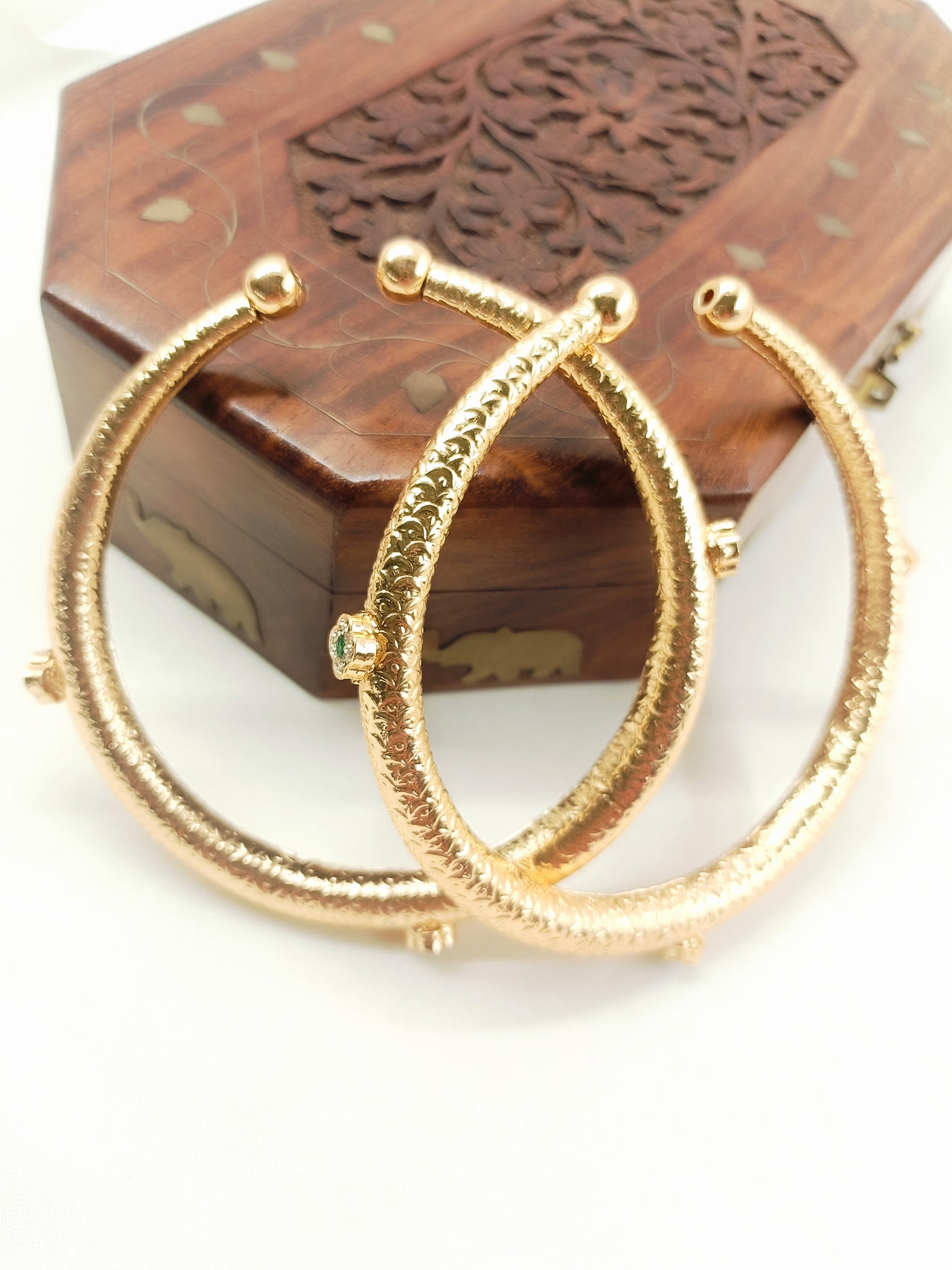 Sweta Green Hasli Styled Oxidized Anklet