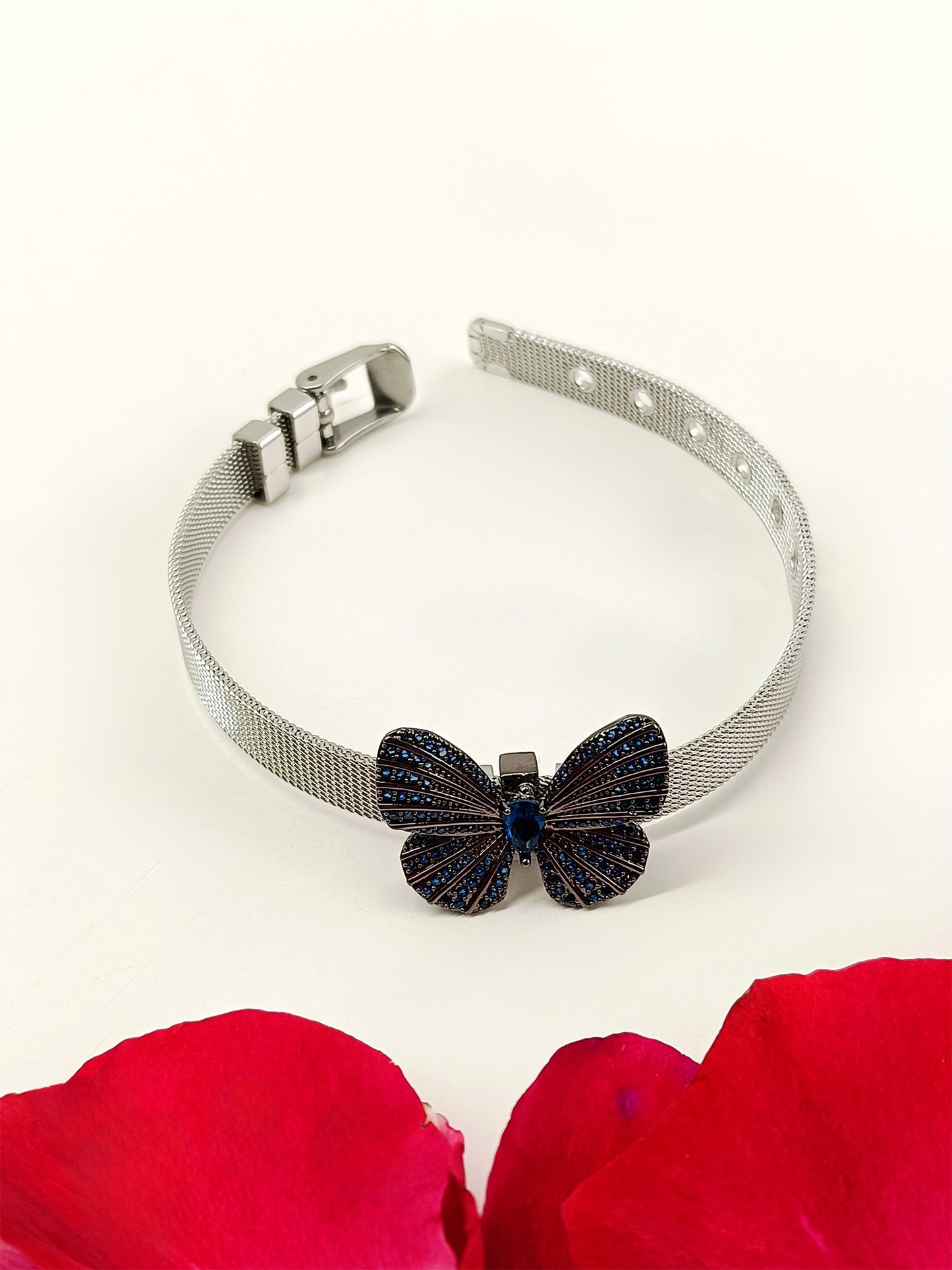 KT Blue Sapphire Butterfly Shape Victorian Bracelet