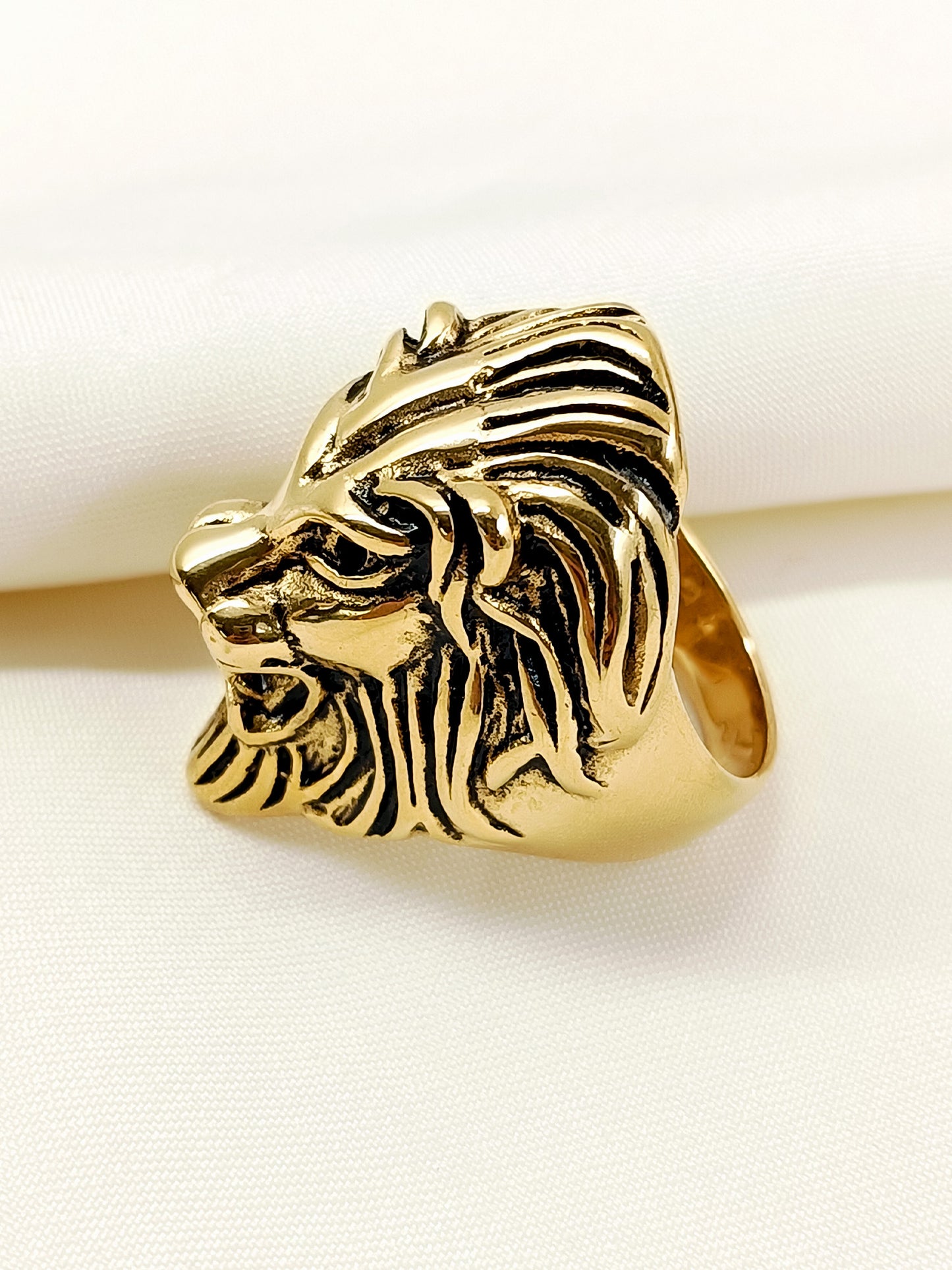 Garvik King Lion Gold Men's Finger Ring
