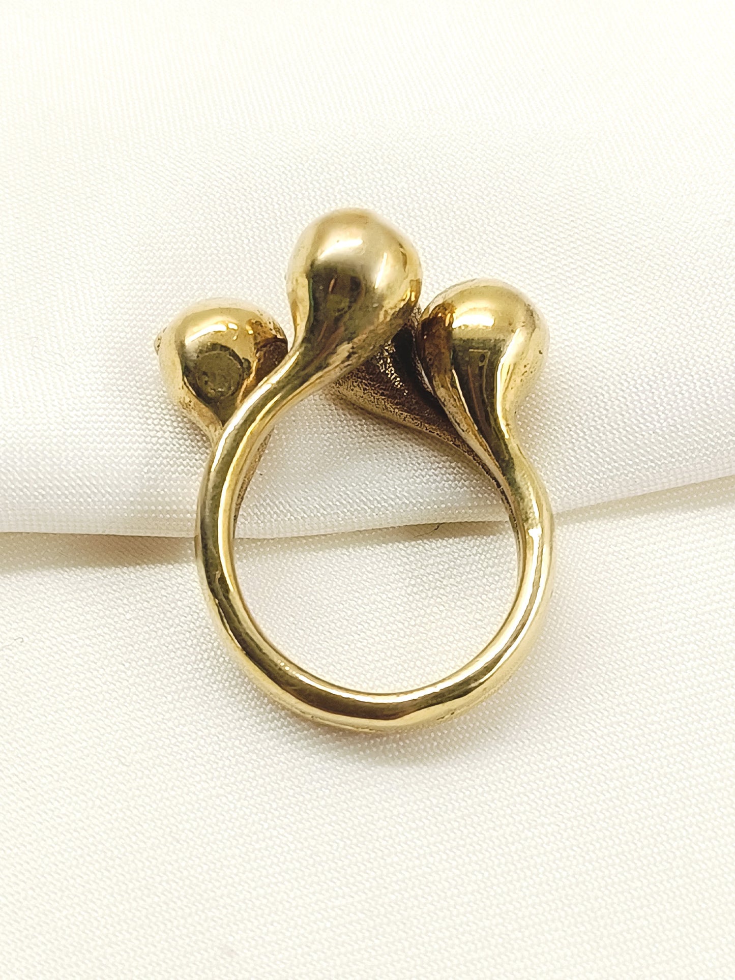 Adeeva Golden Men's Finger Ring