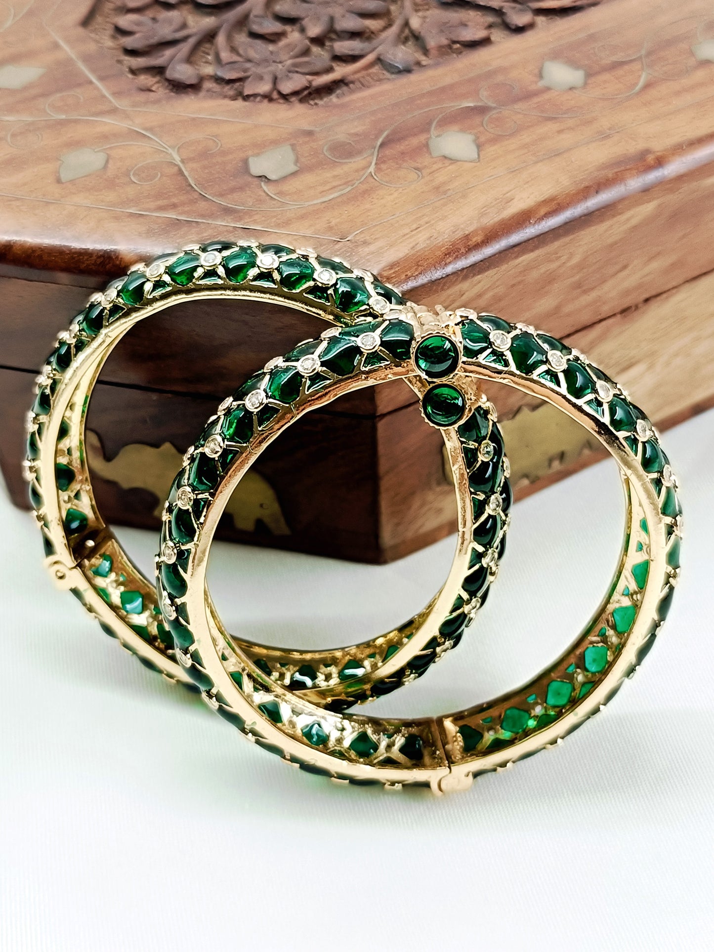 Sariah Green Kundan Bangles