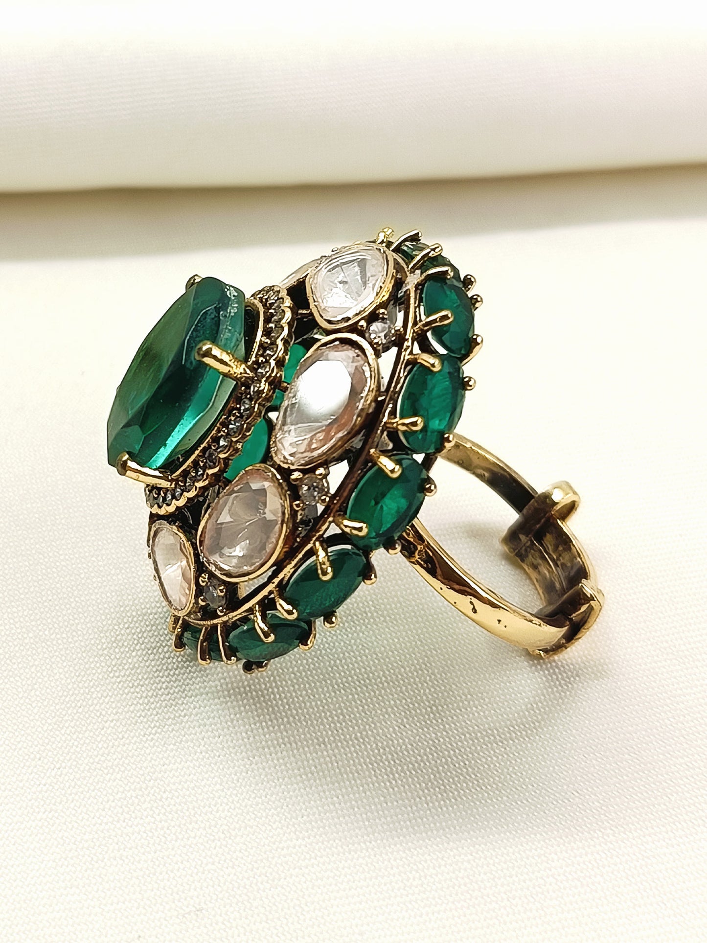 Faiza Victorian Emerald Crown Ring