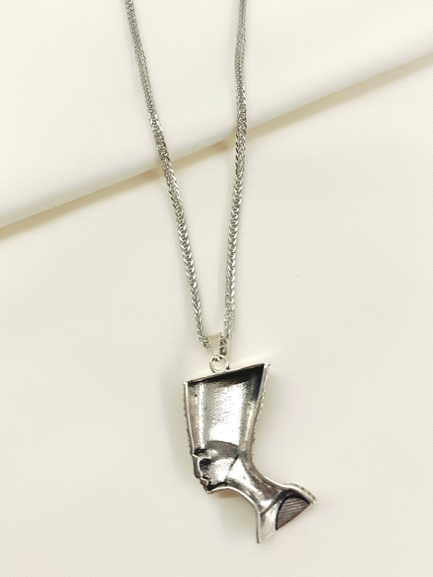 Chaitali Silver Western Neckpiece