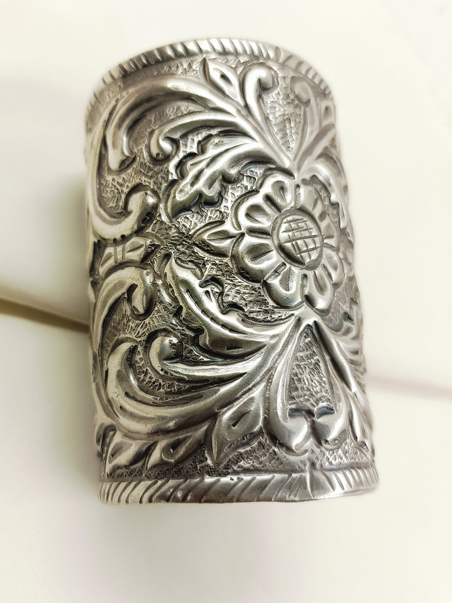 Larany Silver Oxidized Men's Bracelet