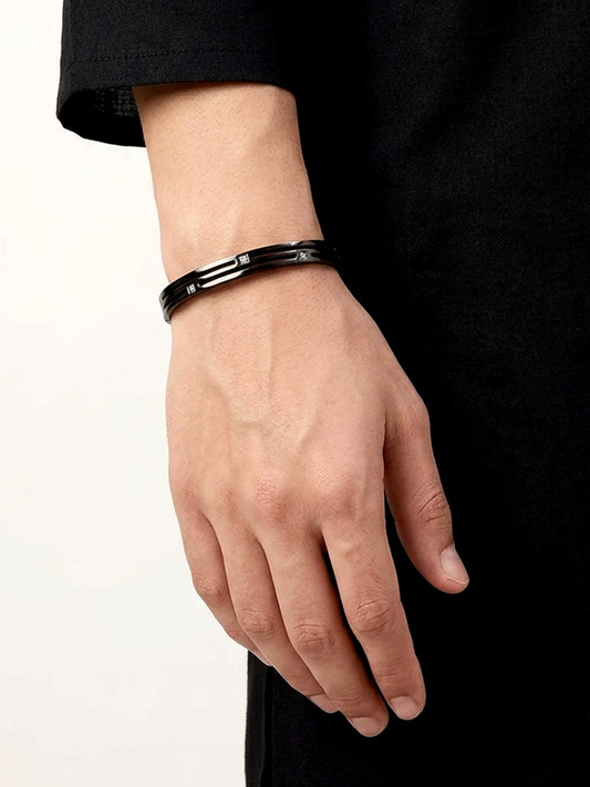 Viaan Black Men's Bracelet