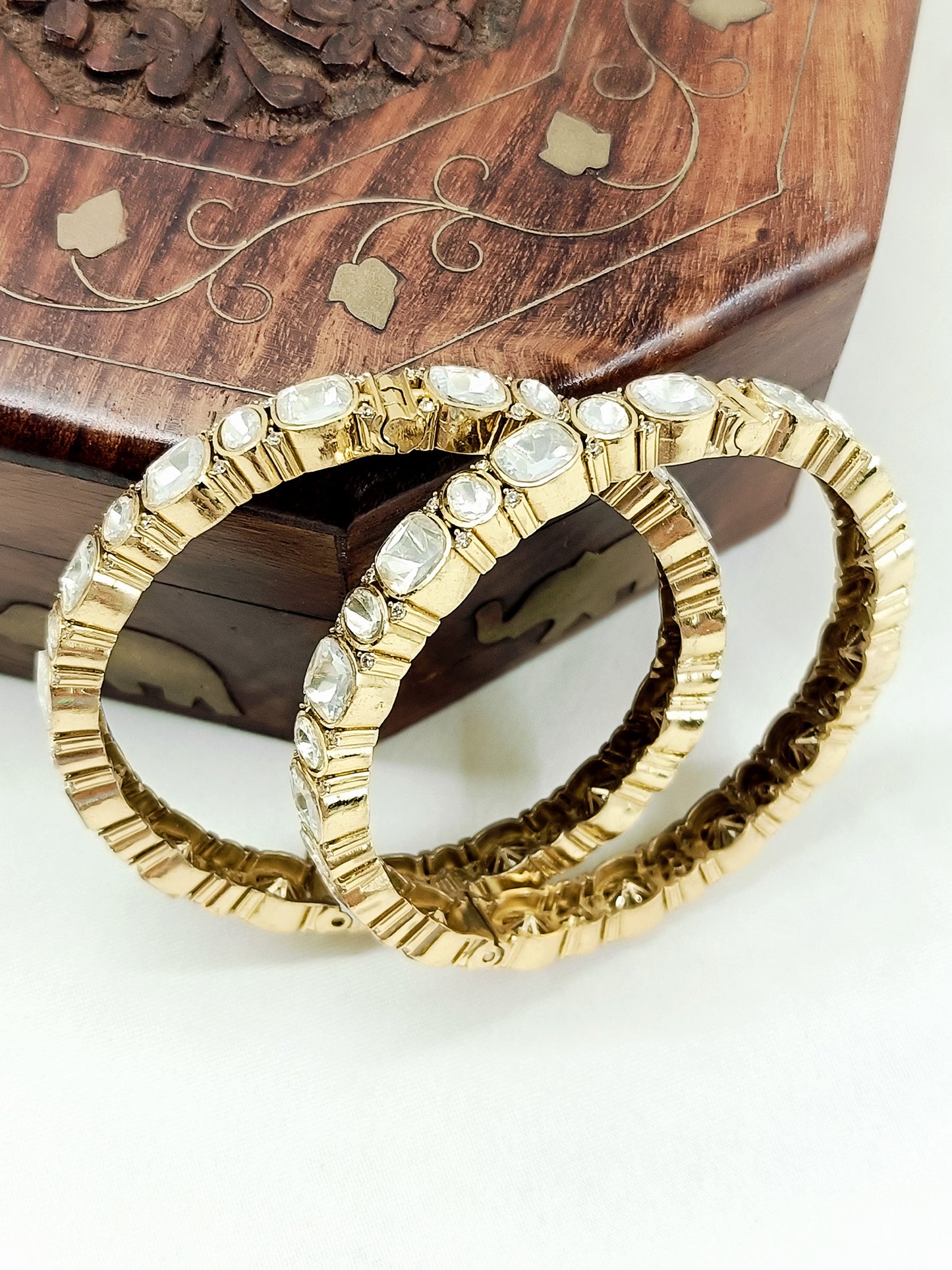 Idha White Kundan Bangles