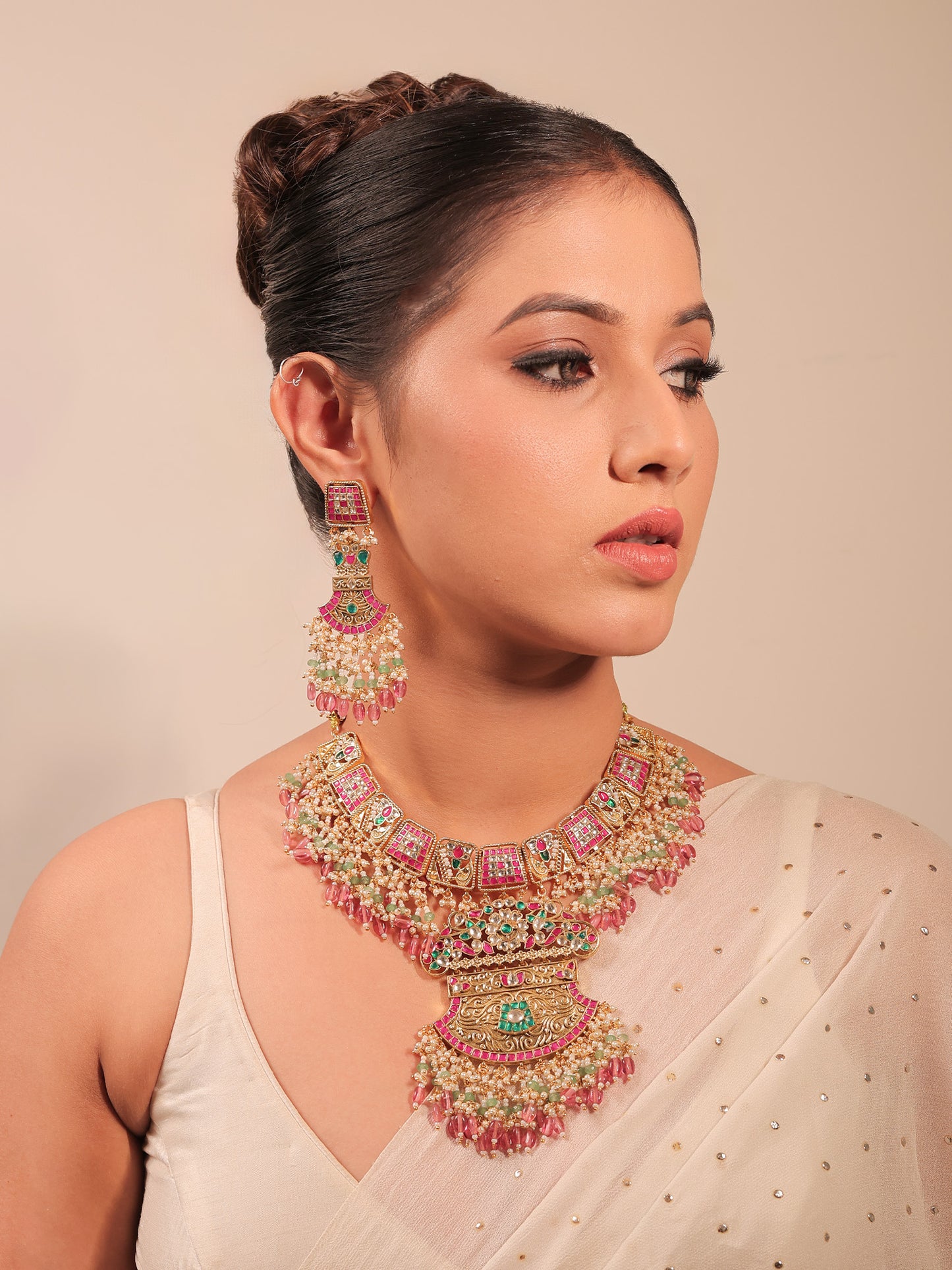Arpita R & G Kundan Necklace Set