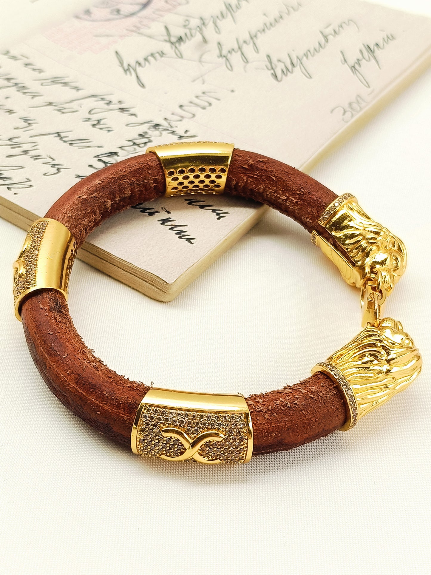 Lavish Royal Lion Head Leather Men's Bracelet