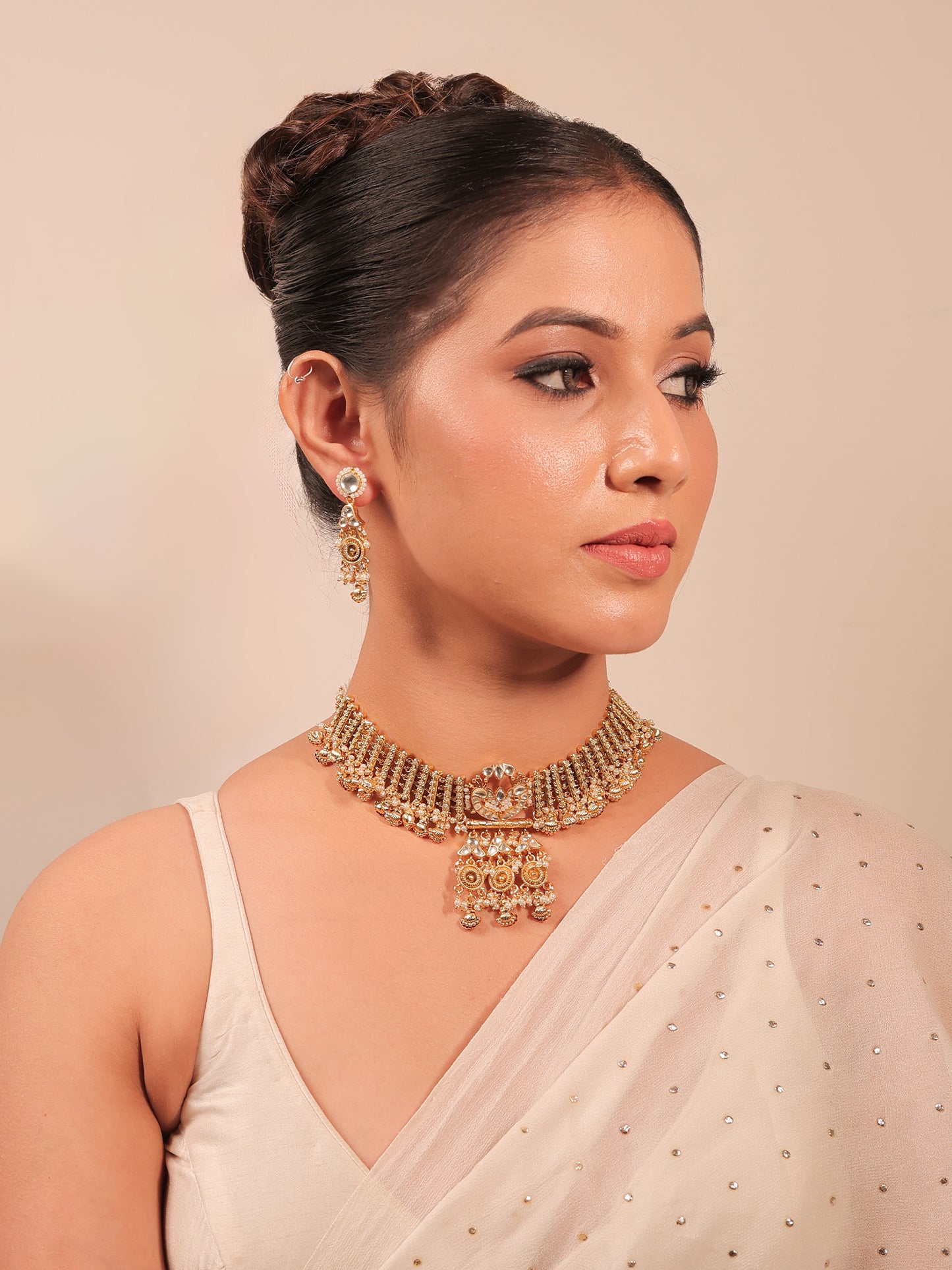 Aadishri White Kundan Choker Set