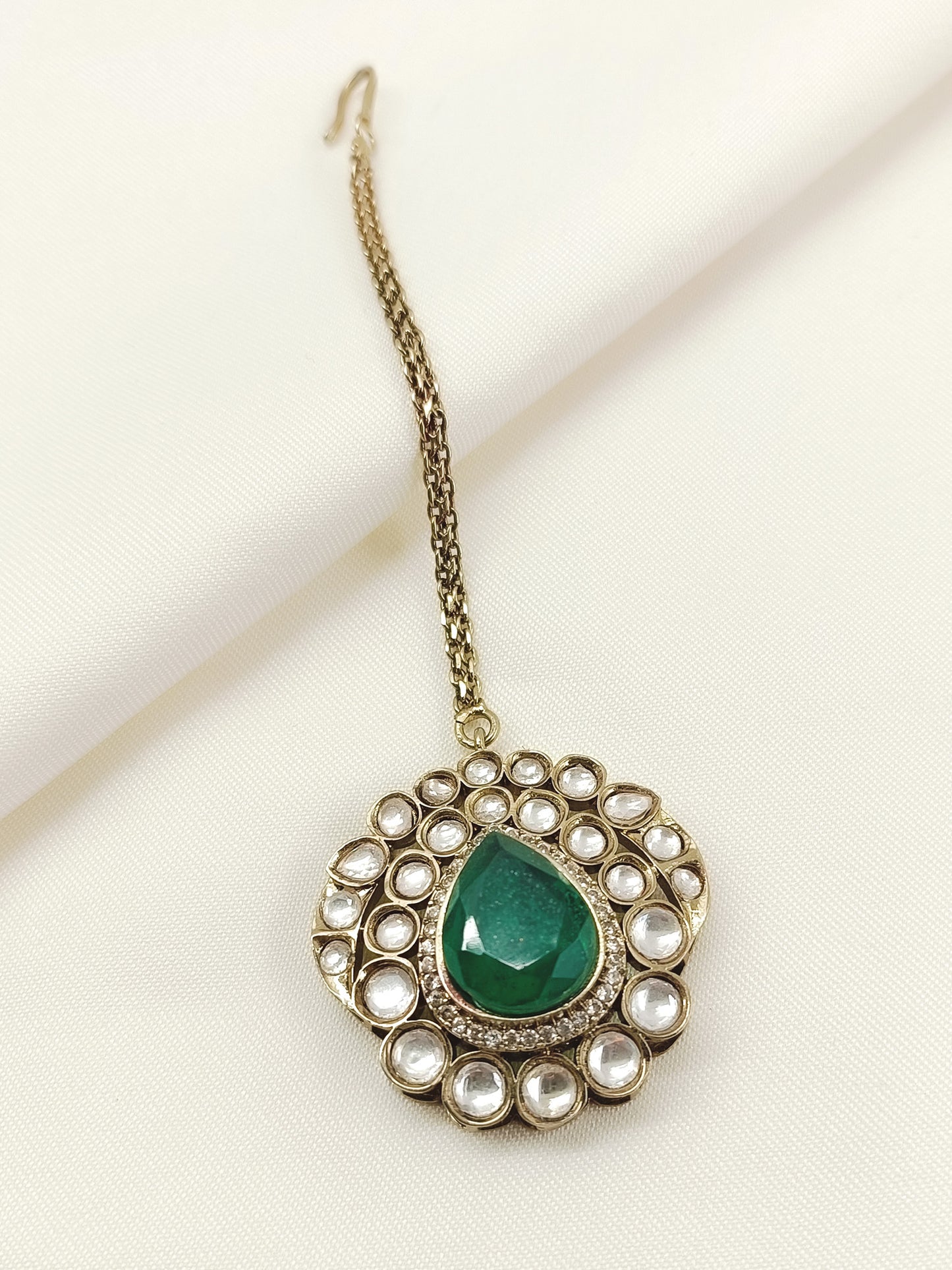 Pavitra Green Victorian Choker Set