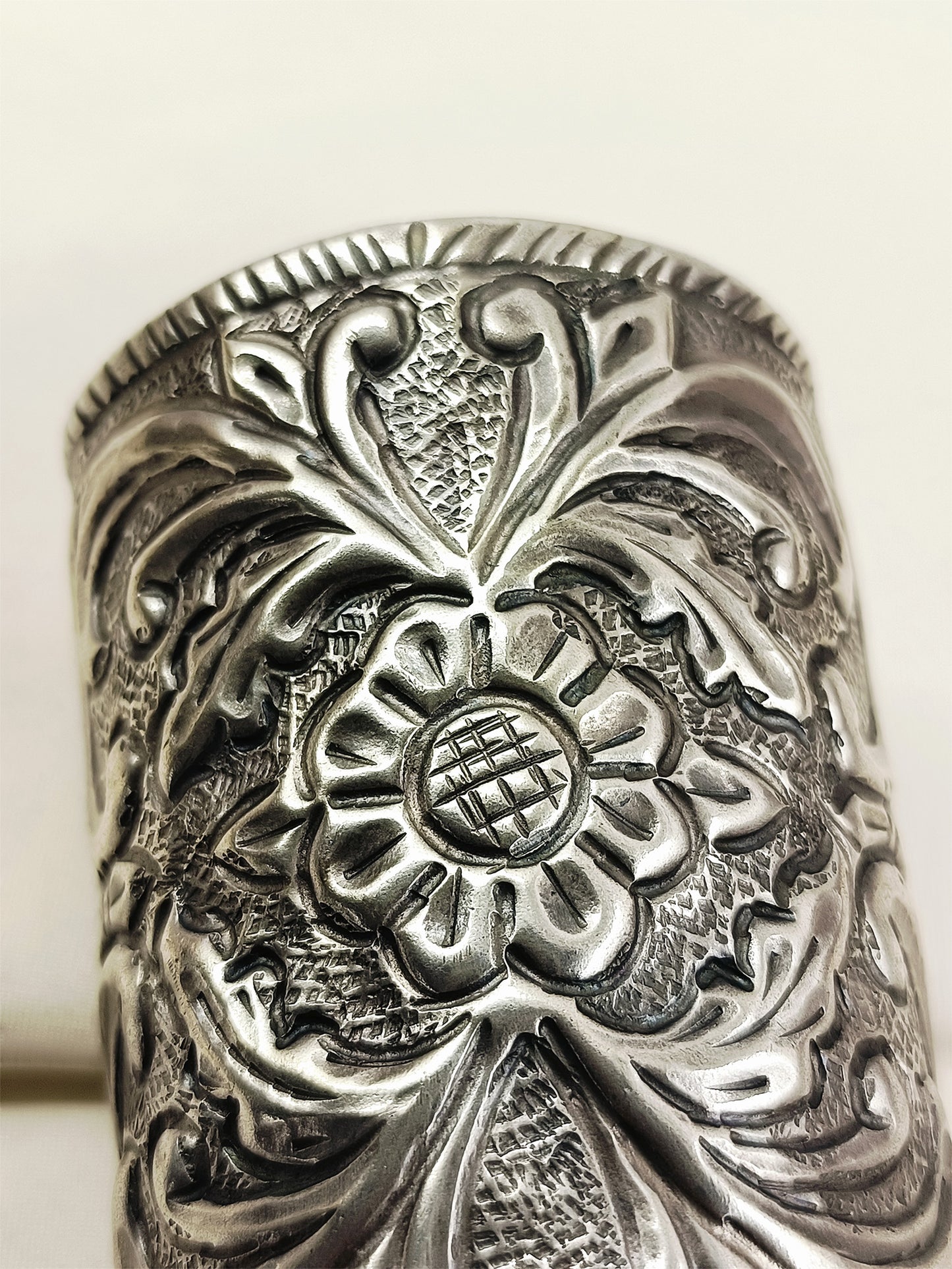 Larany Silver Oxidized Men's Bracelet