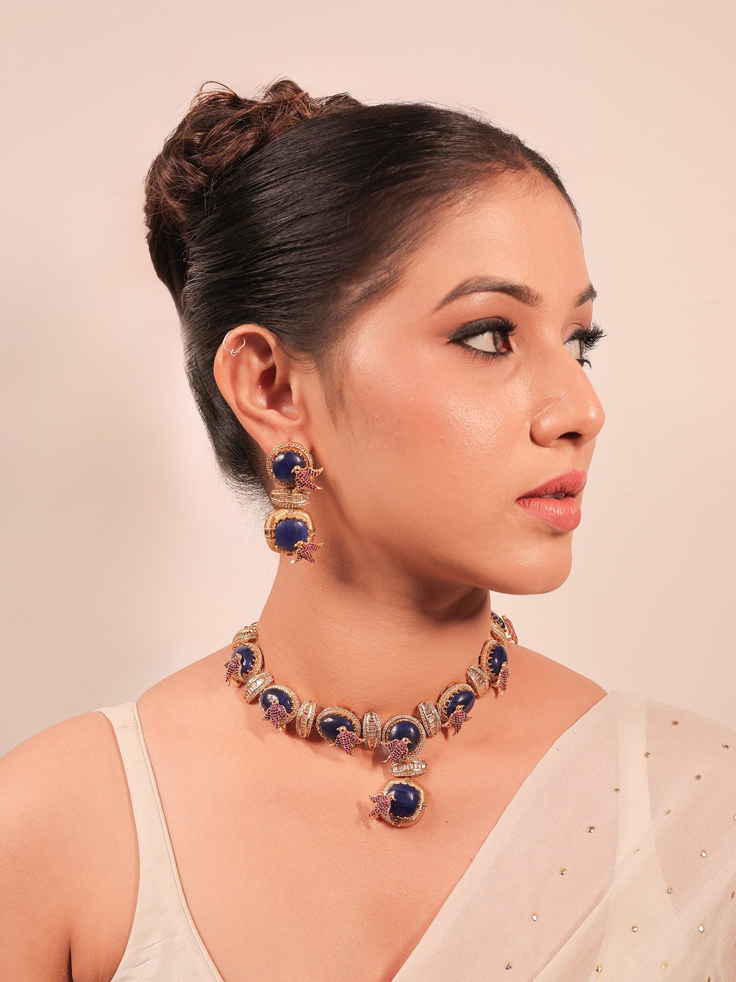 Ganishka Blue Boutique Necklace Set